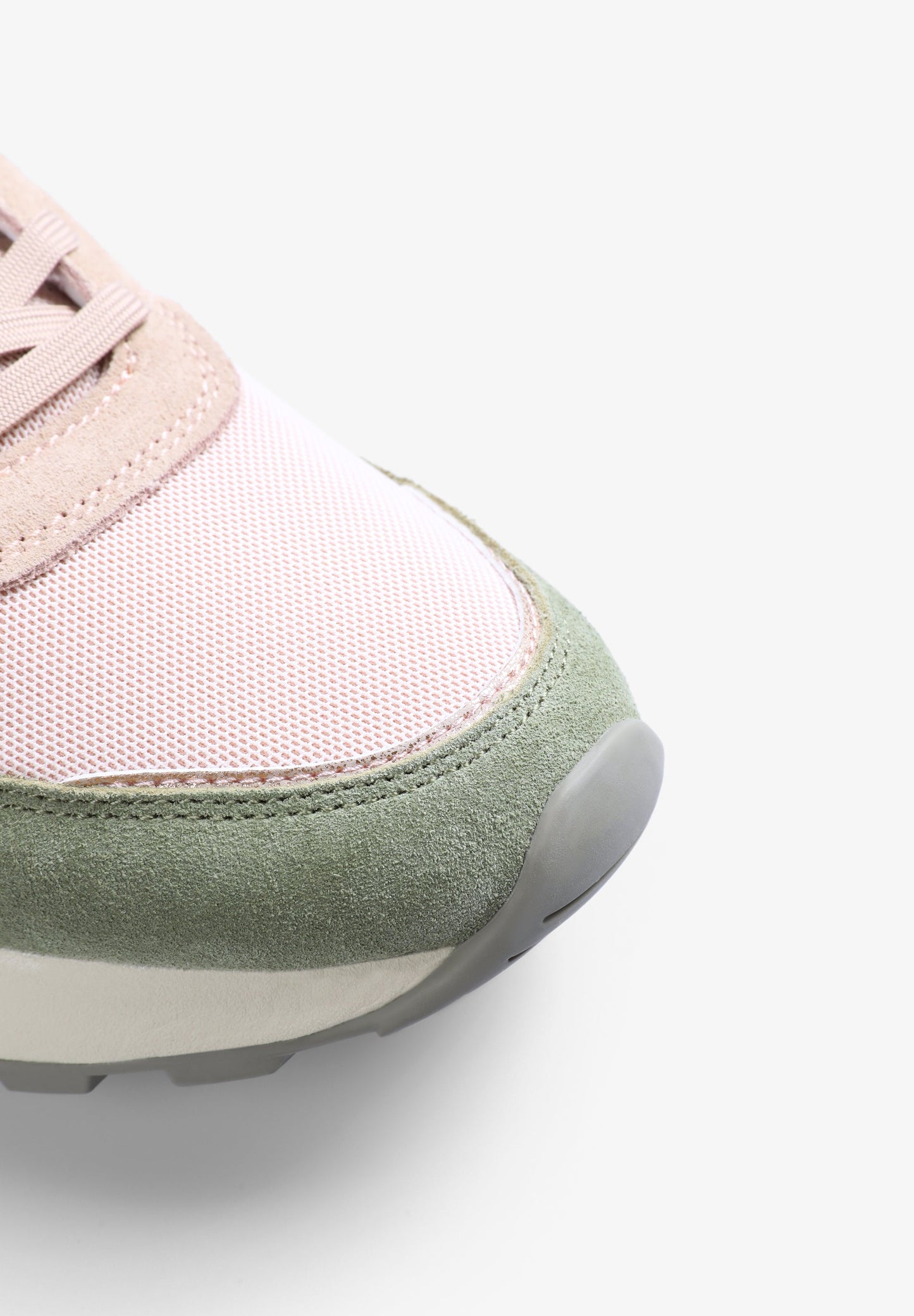 SNEAKERS DETALLE MELIZADO
