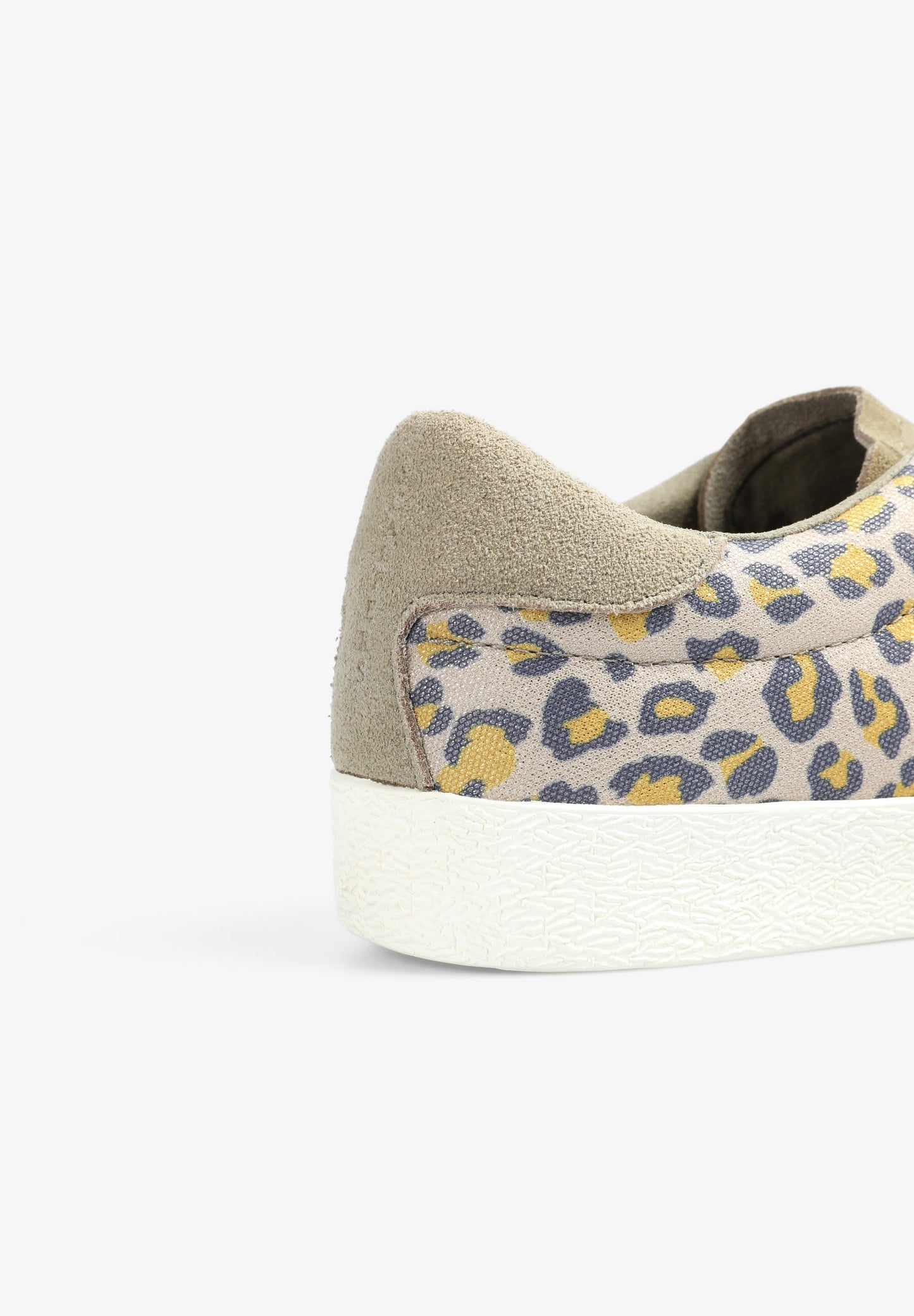 SNEAKERS BAJAS CALAVERA ANIMAL PRINT