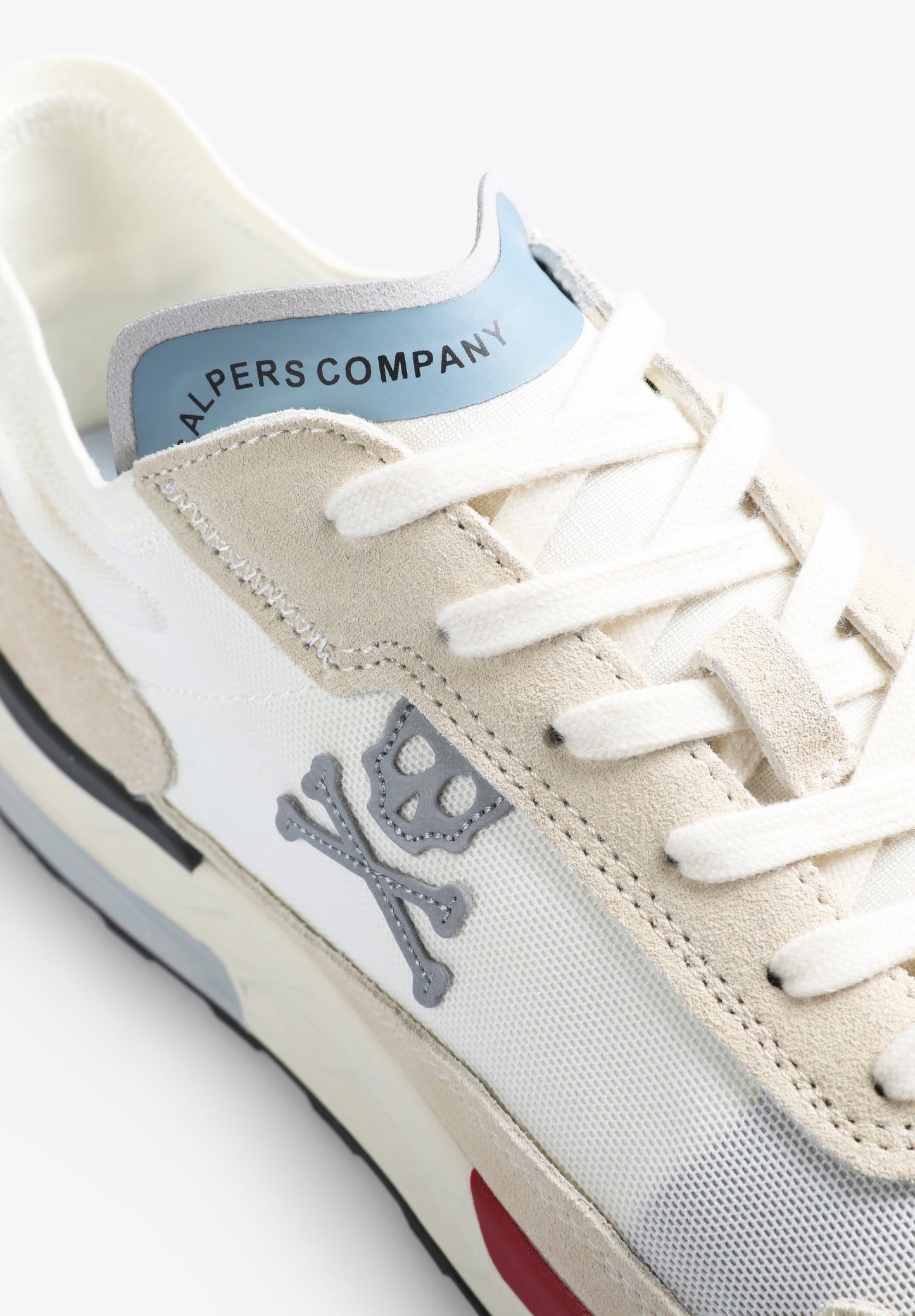 SNEAKERS CALAVERA DETALLES ANTE