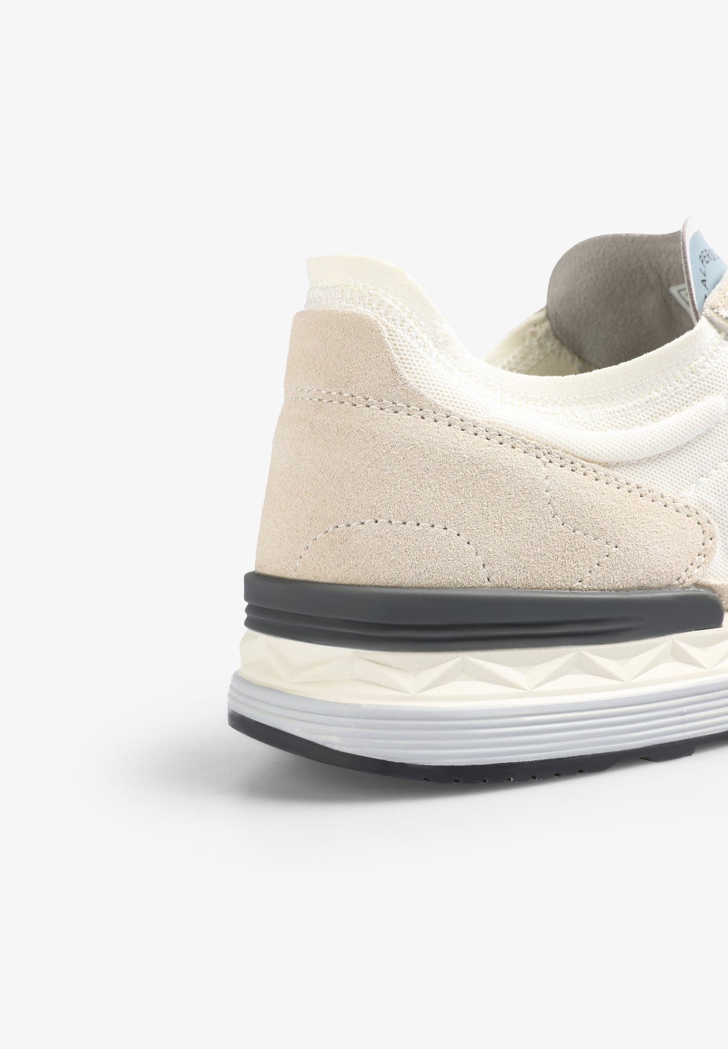 SNEAKERS CALAVERA DETALLES ANTE