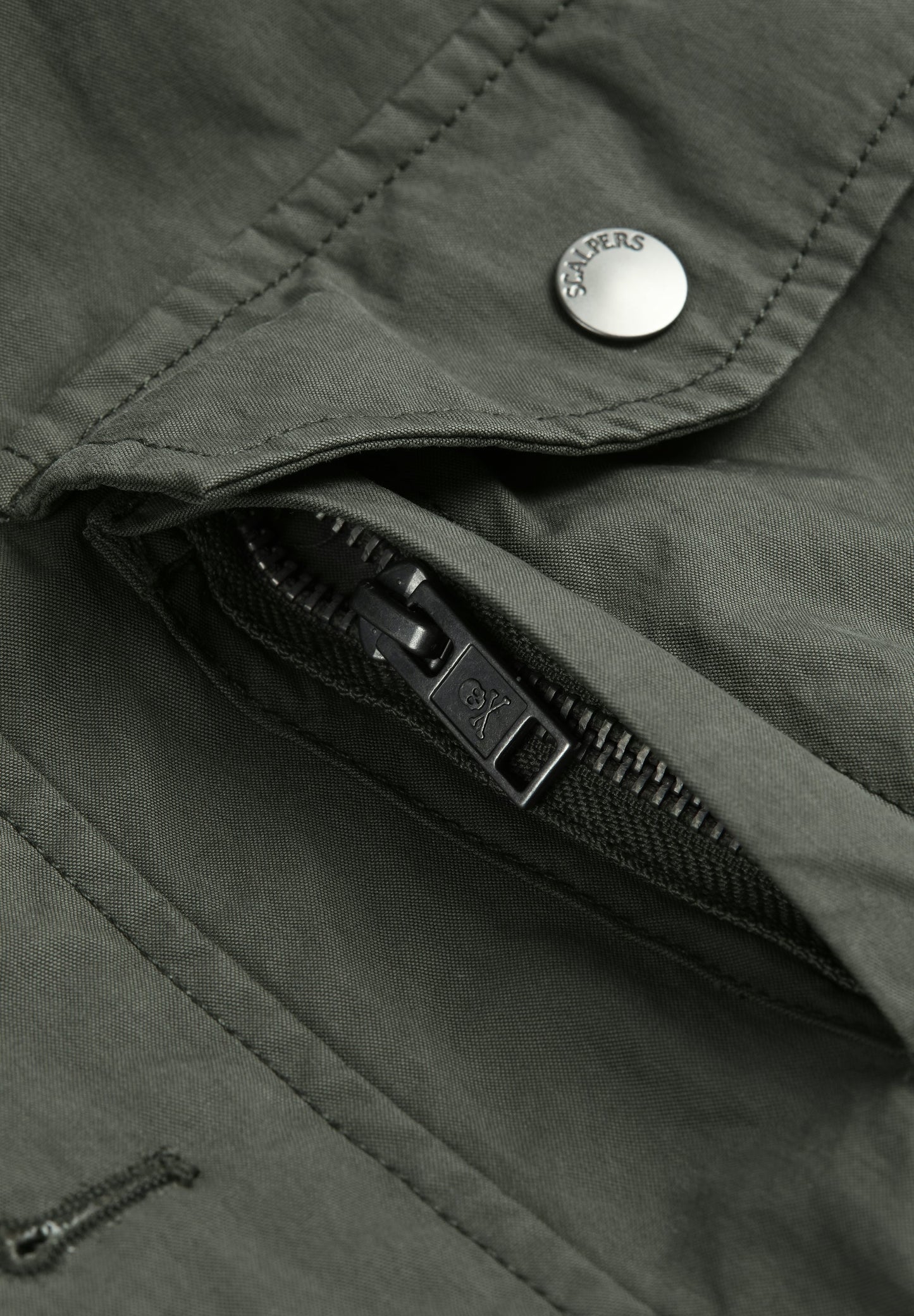 CHAQUETA MILITAR BOLSILLOS