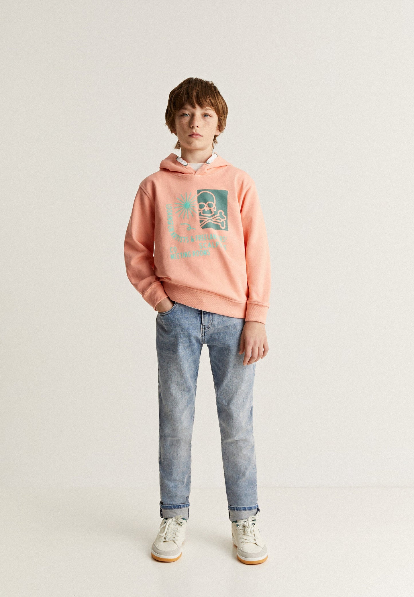 SUDADERA CAPUCHA PRINT DELANTERO