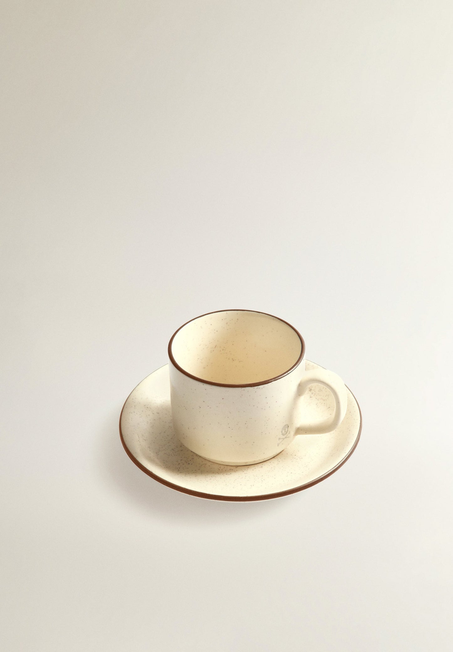 PLATO TAZA CAFÉ CERÁMICA FILO