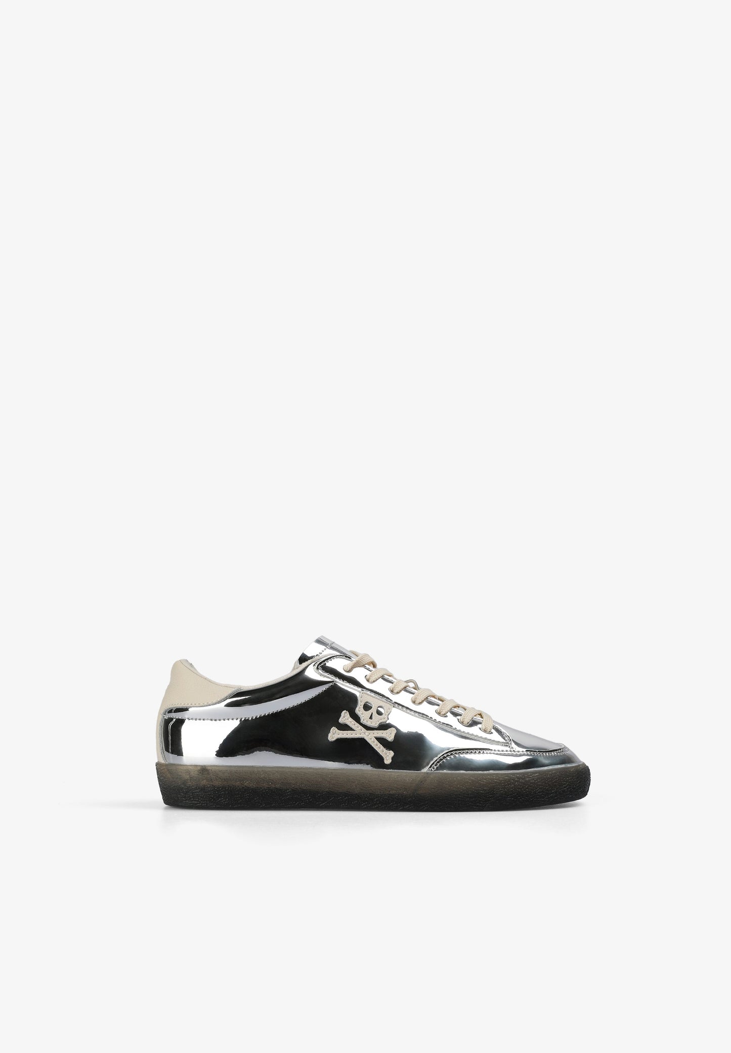 SNEAKERS METALIZADAS CALAVERA - Scalpers