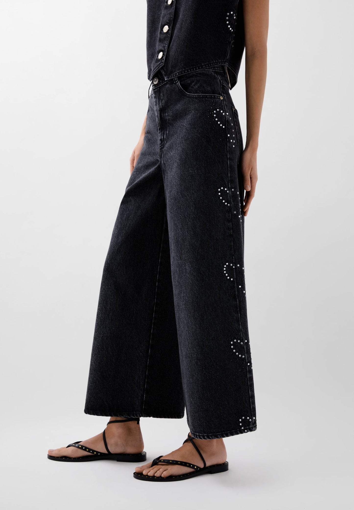 JEANS DETALLES STRASS ONDAS
