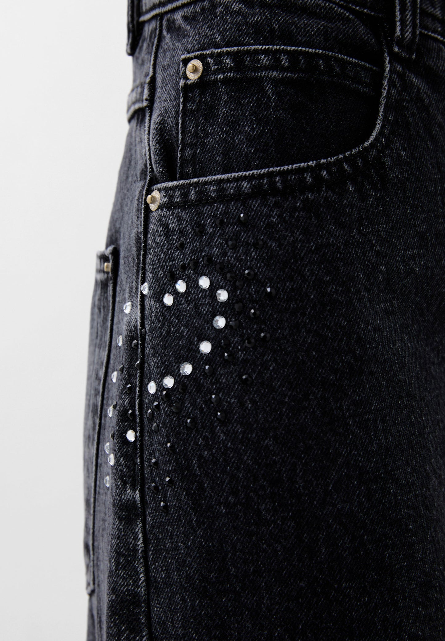 JEANS DETALLES STRASS ONDAS