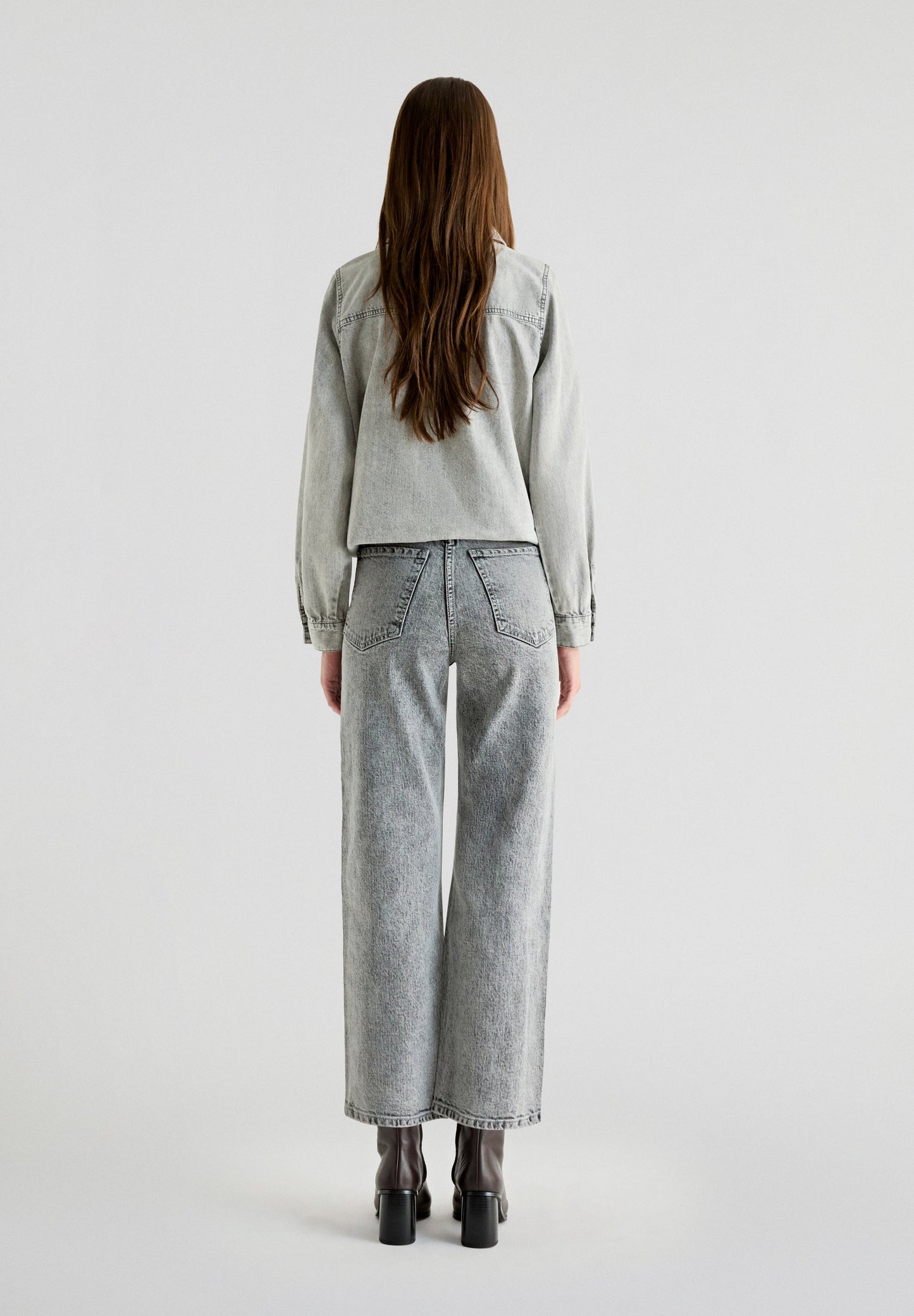 STAR STUDS DENIM PANT
