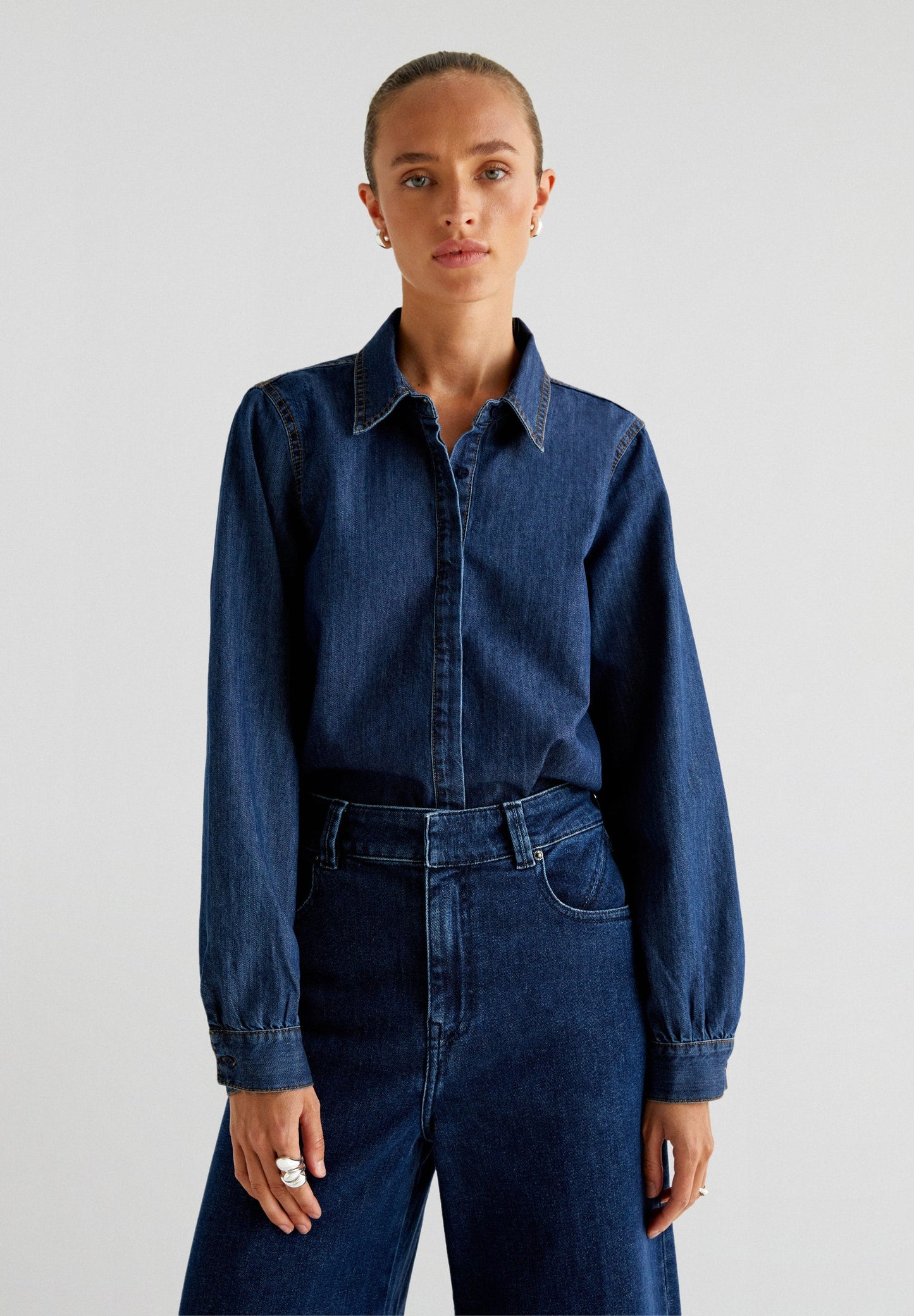 BUTTONS DENIM SHIRT