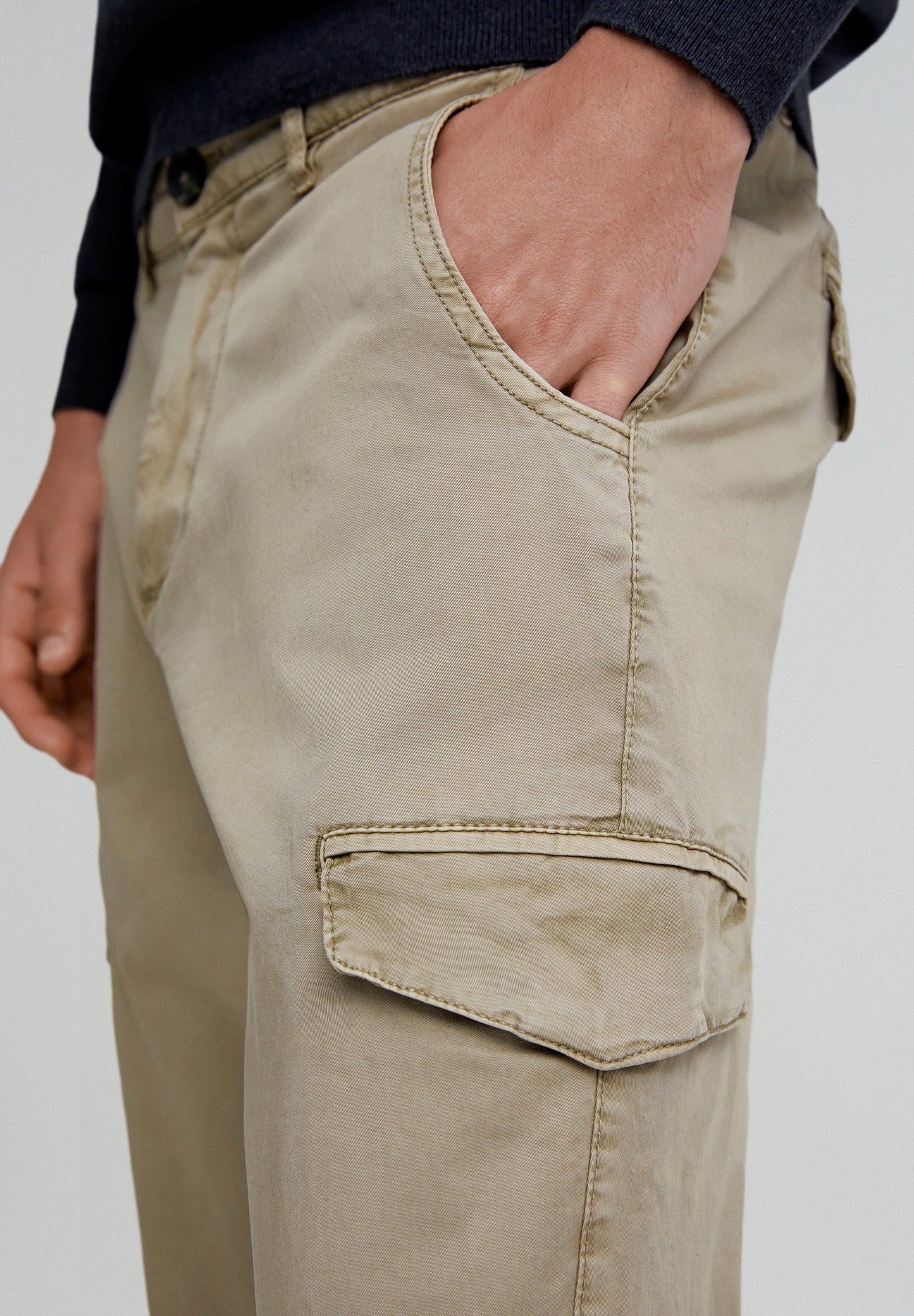 PANTALÓN CARGO