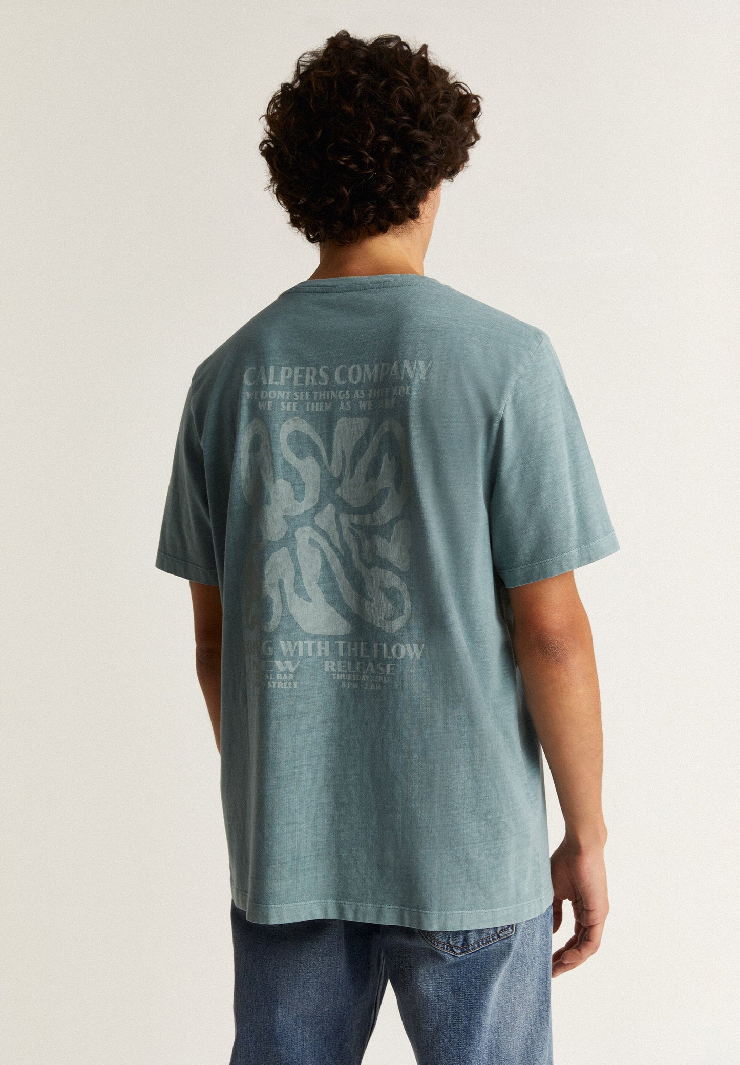 CAMISETA EFECTO LAVADO PRINT LOGO