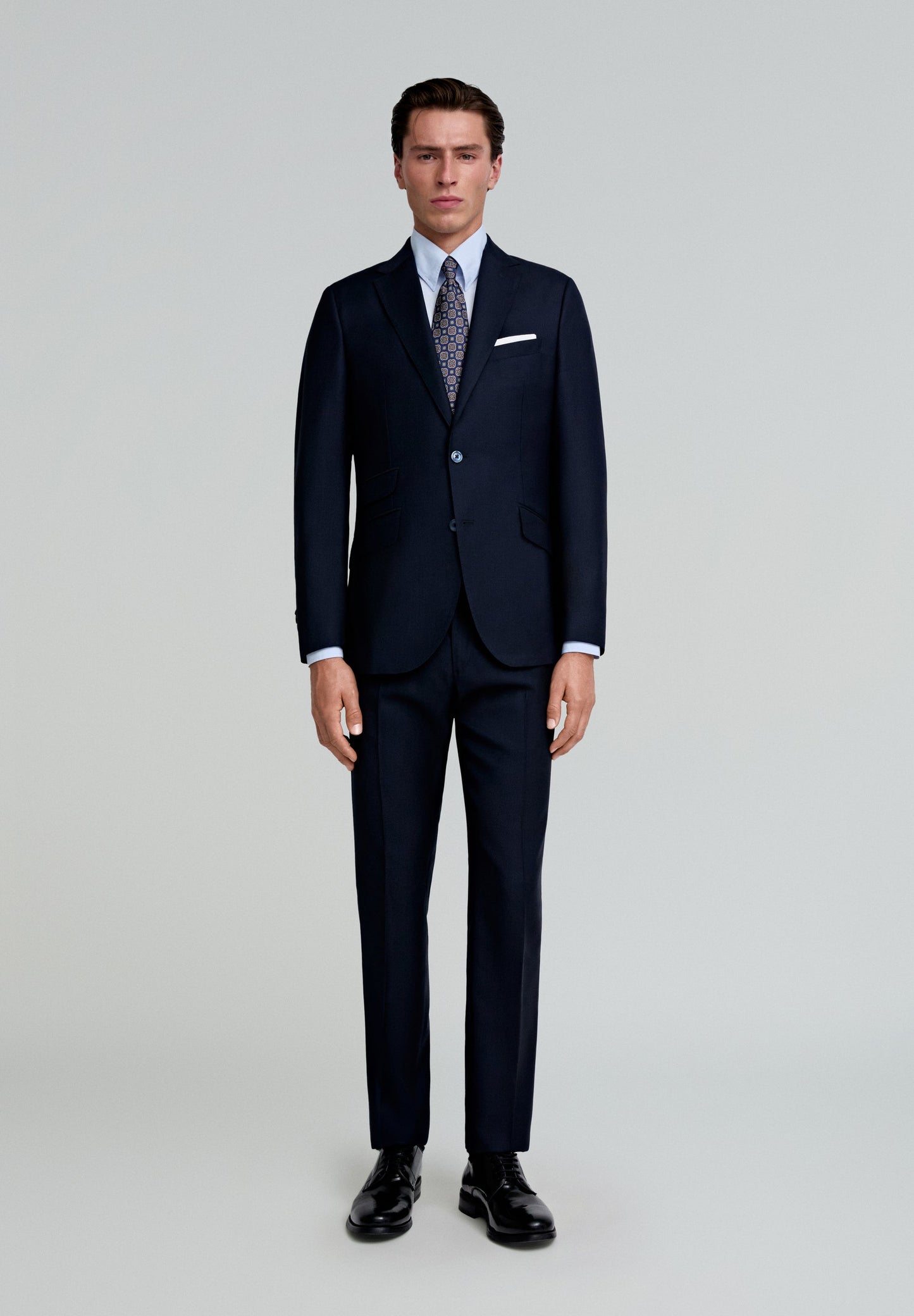 NEW DRESSY SUIT I