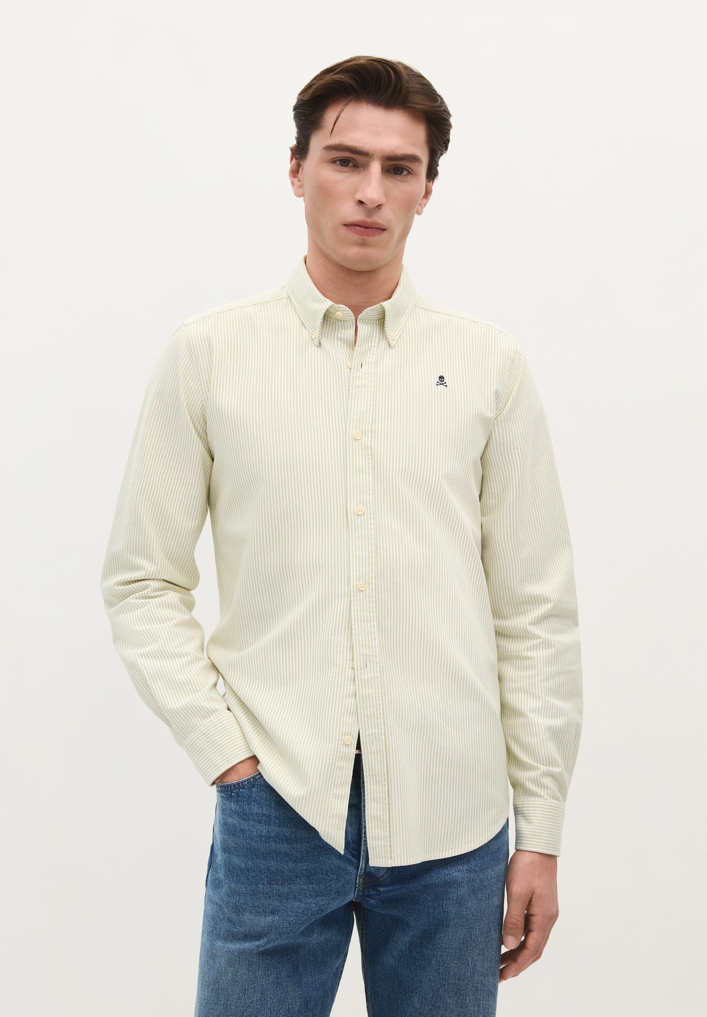 CAMISA CALAVERA CUELLO BOTONES