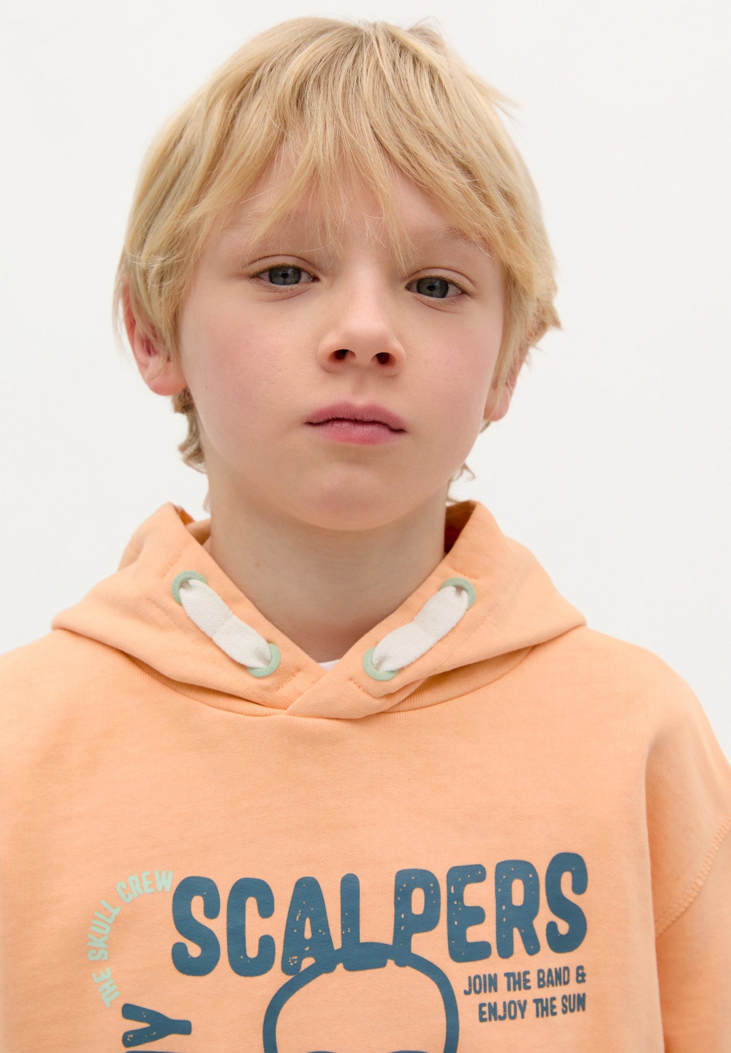 SUDADERA CAPUCHA PRINT DELANTERO
