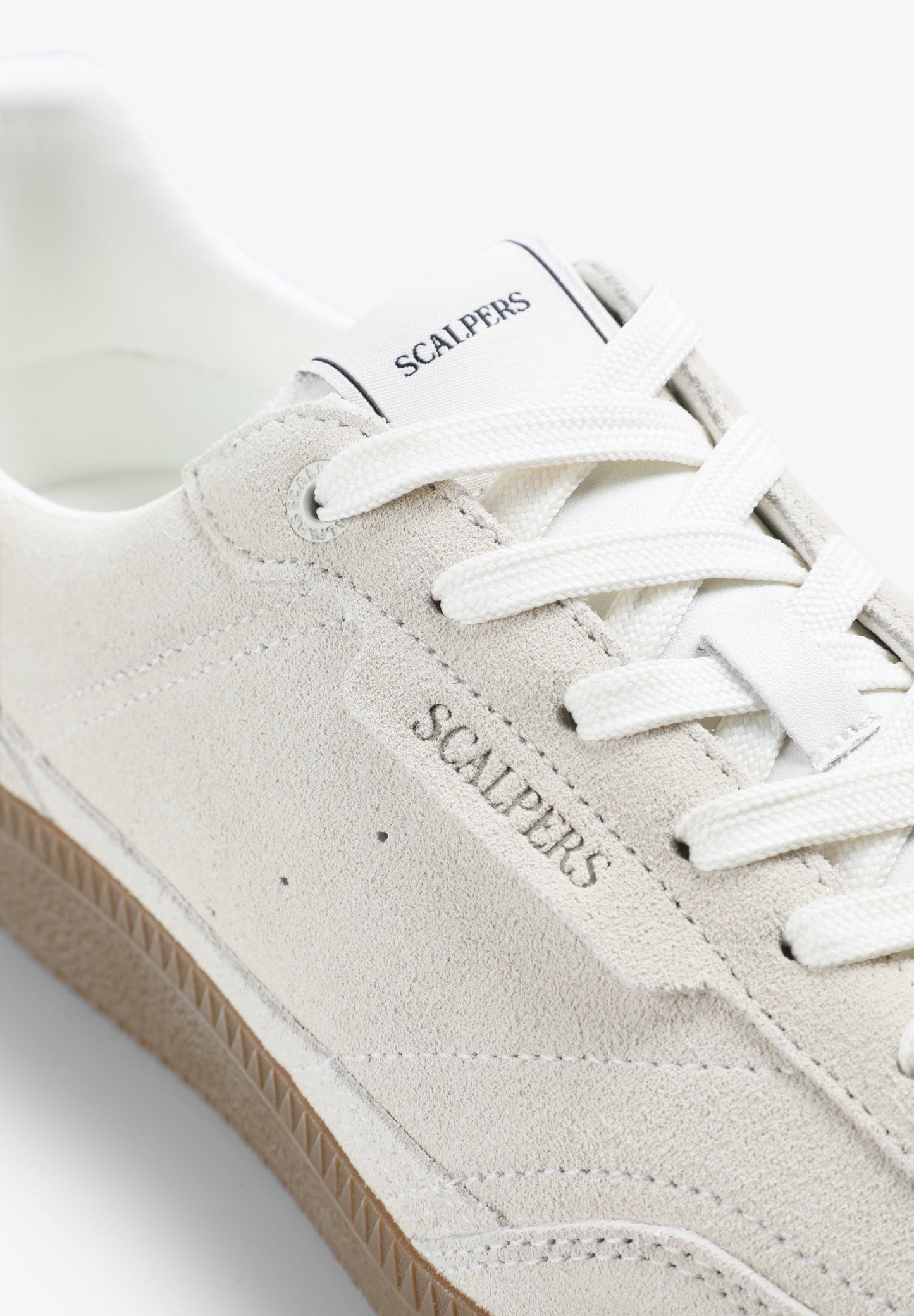 ZAPATILLA BAJA RETRO