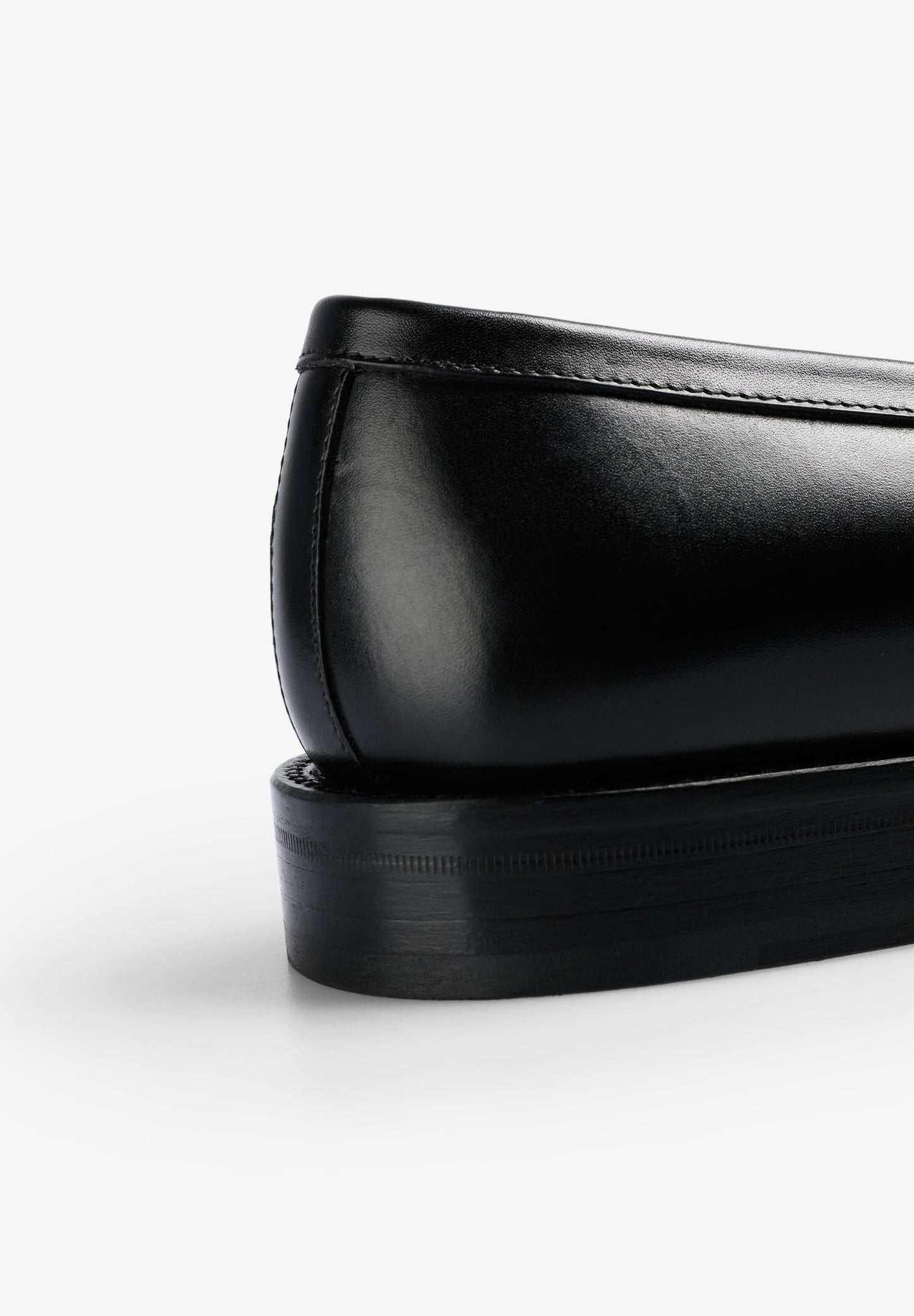 MOCASÍN NEGRO ANTIFAZ