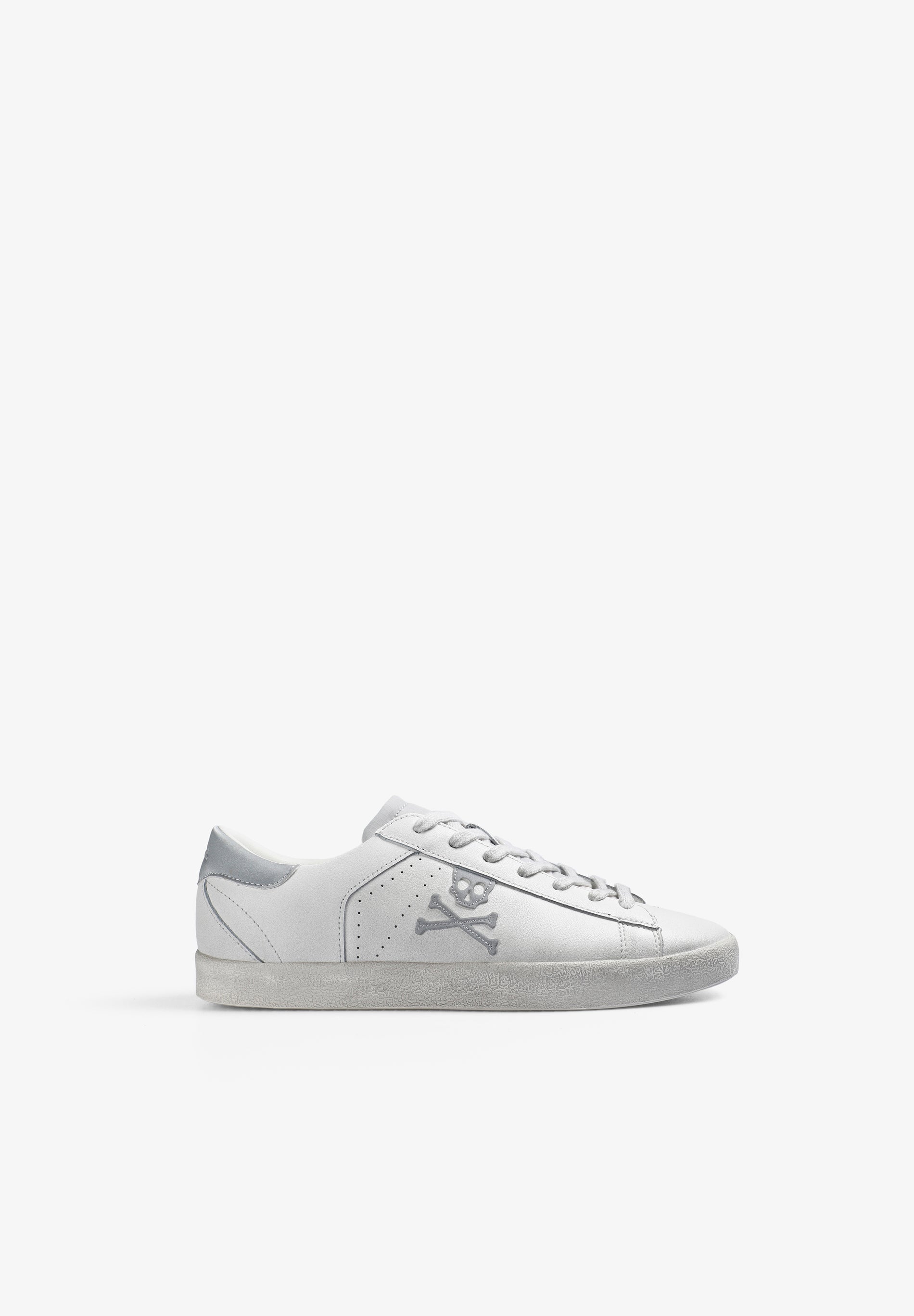 SNEAKERS BAJAS CALAVERA LATERAL