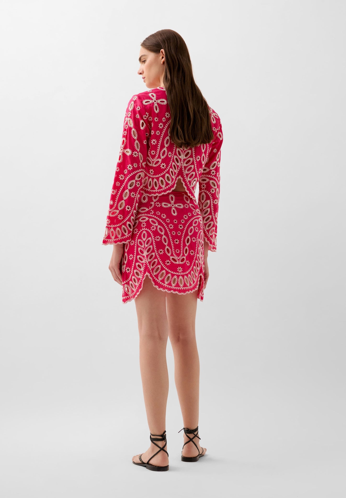 FALDA BORDADOS CONTRASTE