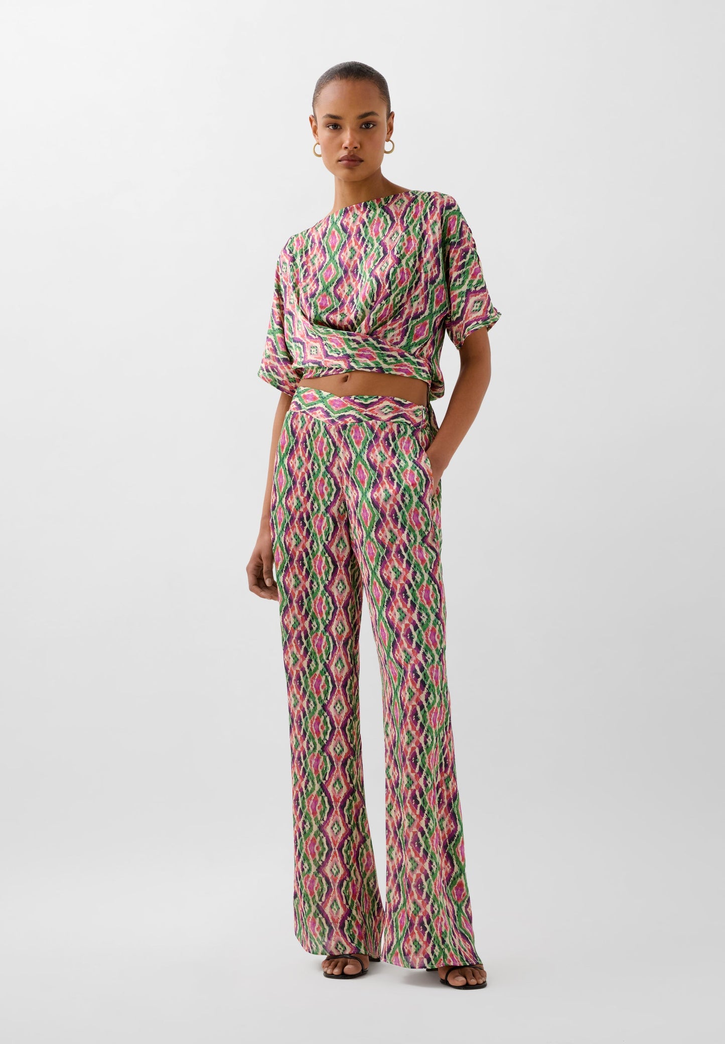 PANTALÓN ESTAMPADO ROMBOS