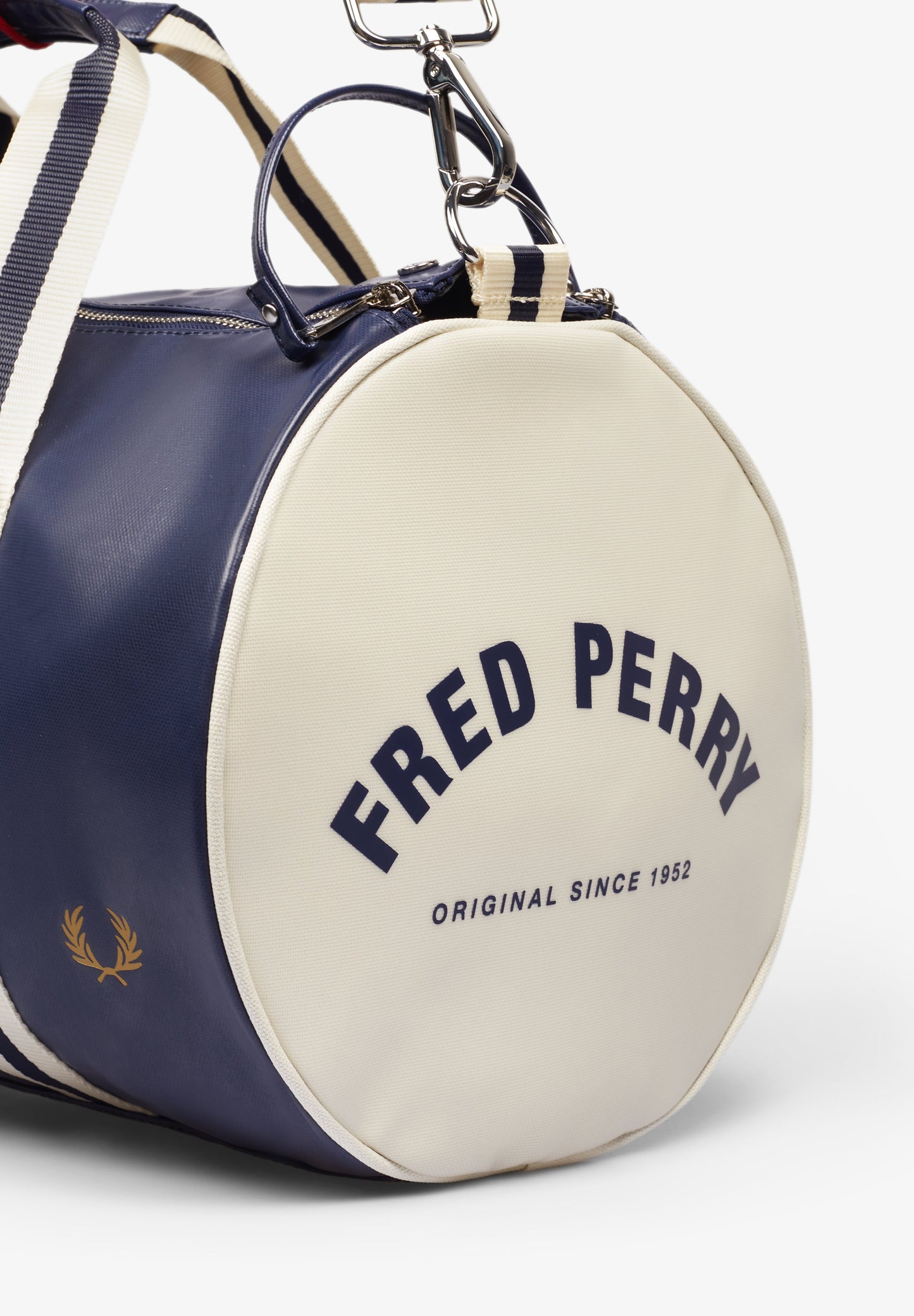 FRED PERRY | BOLSA CLASSIC BARREL L7255