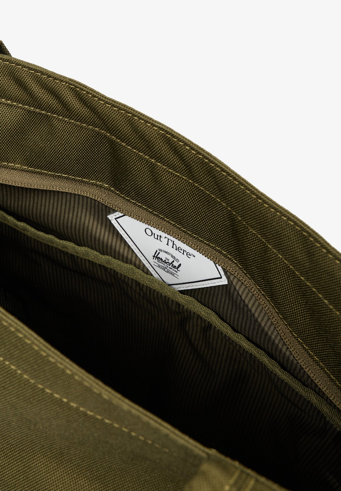 HERSCHEL | TOTE RETREAT