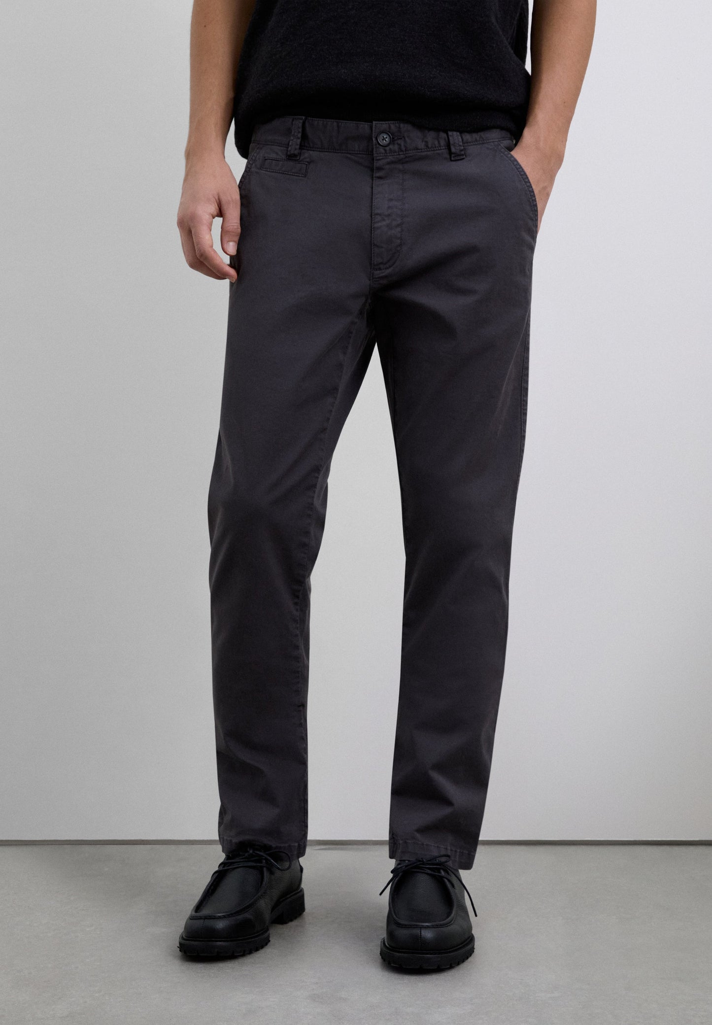 PANTALÓN CHINO CASUAL