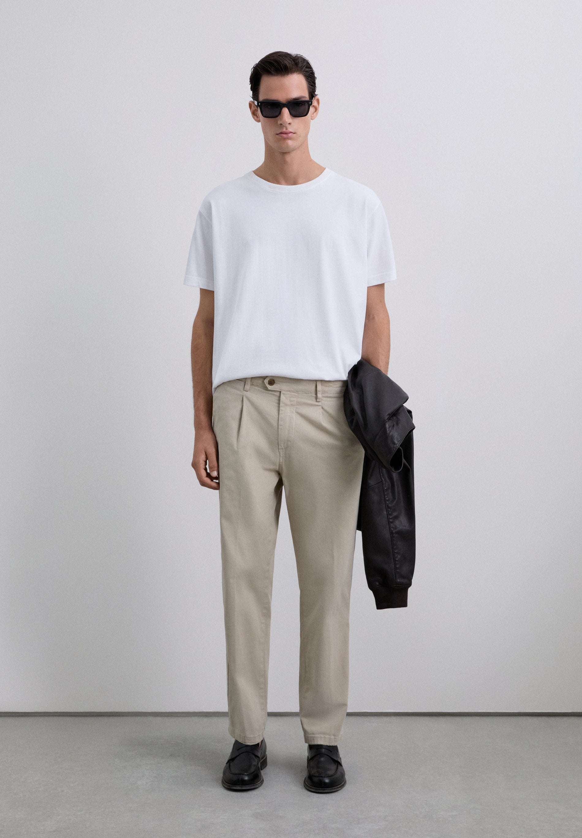 PANTALÓN PINZAS LOOSE FIT