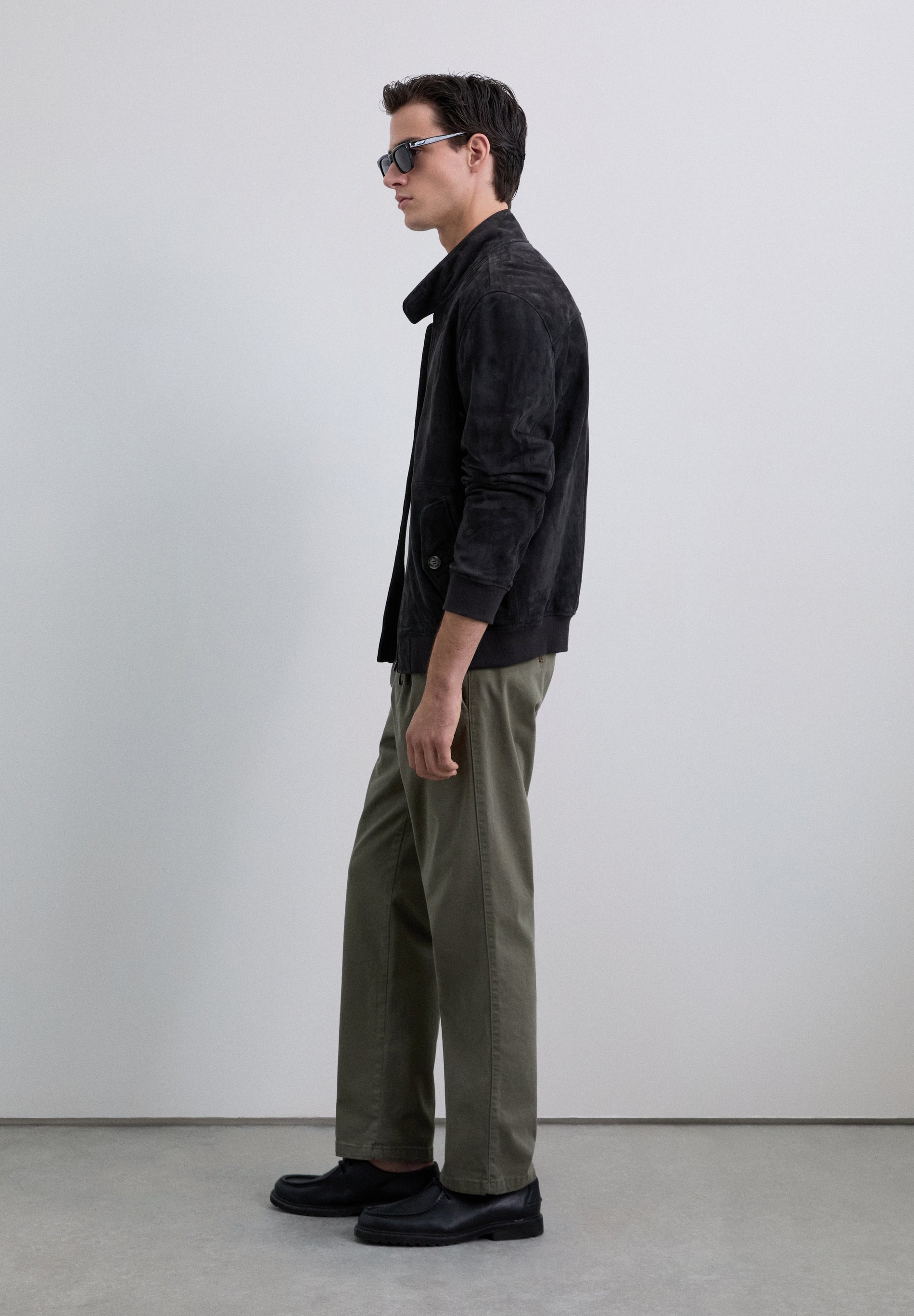 PANTALÓN PINZAS LOOSE FIT