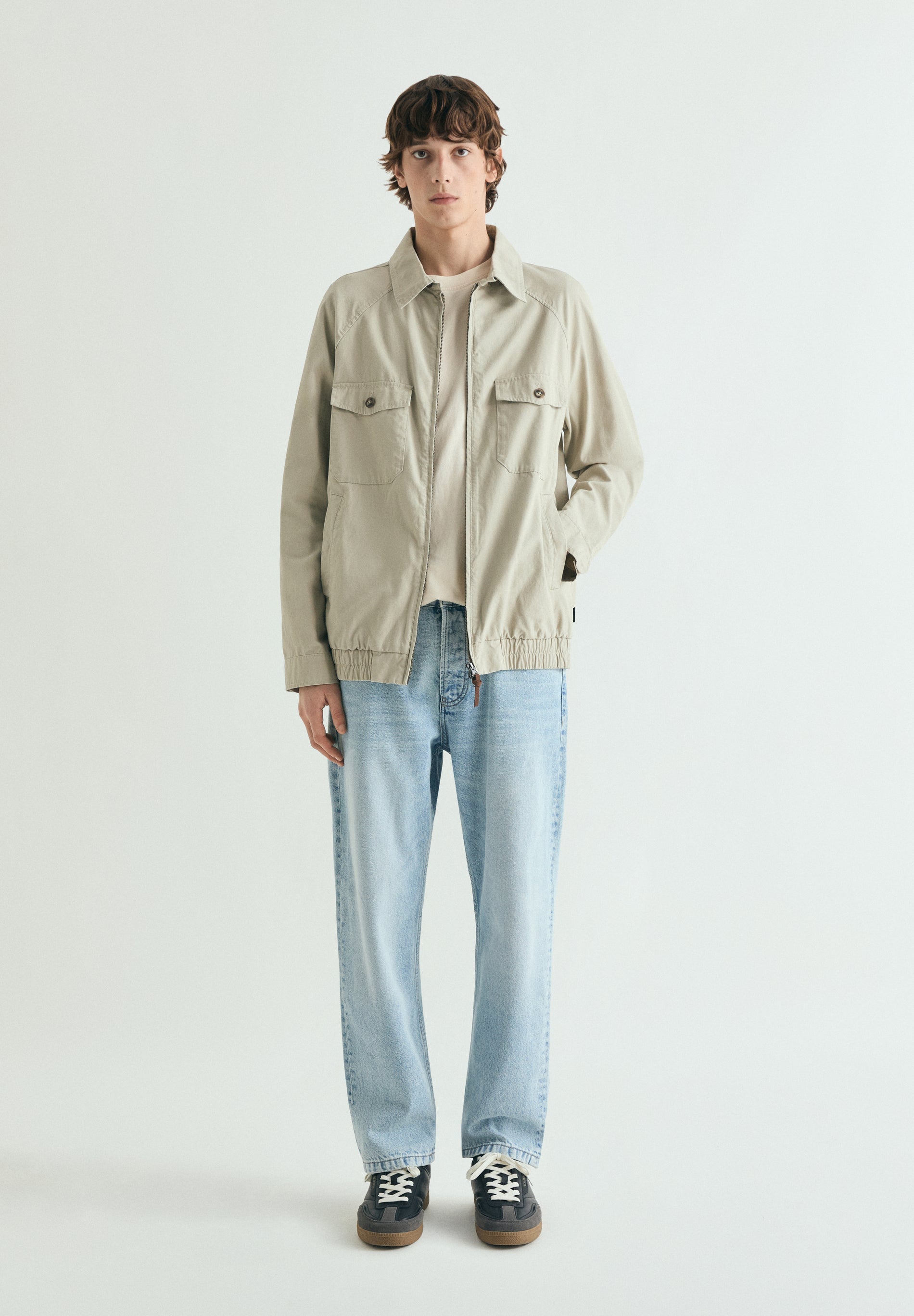 CAZADORA BOMBER MANGAS RANGLÁN