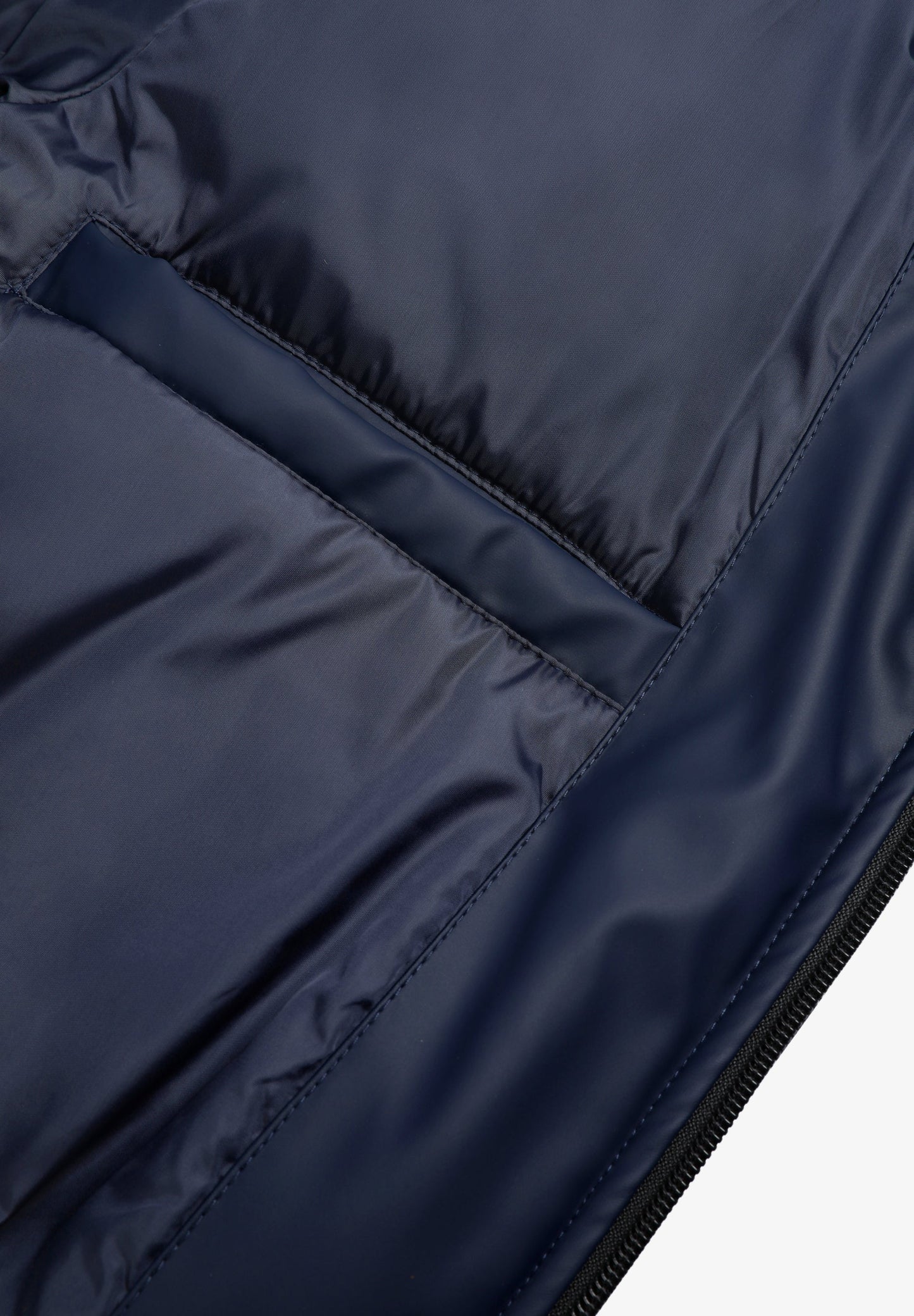 CHAQUETA CAPUCHA IMPERMEABLE