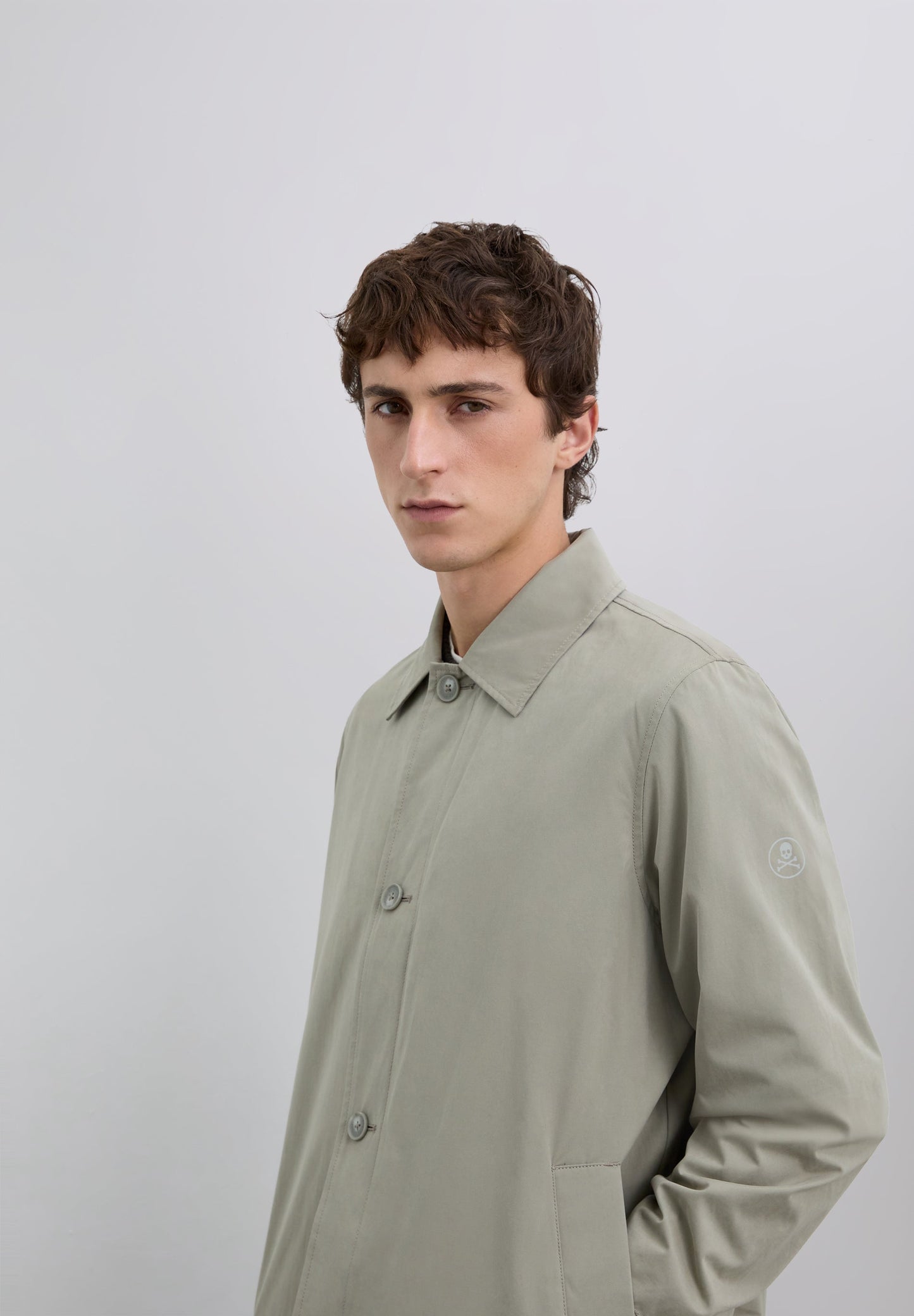 GABARDINA LIGERA PRINT CALAVERA