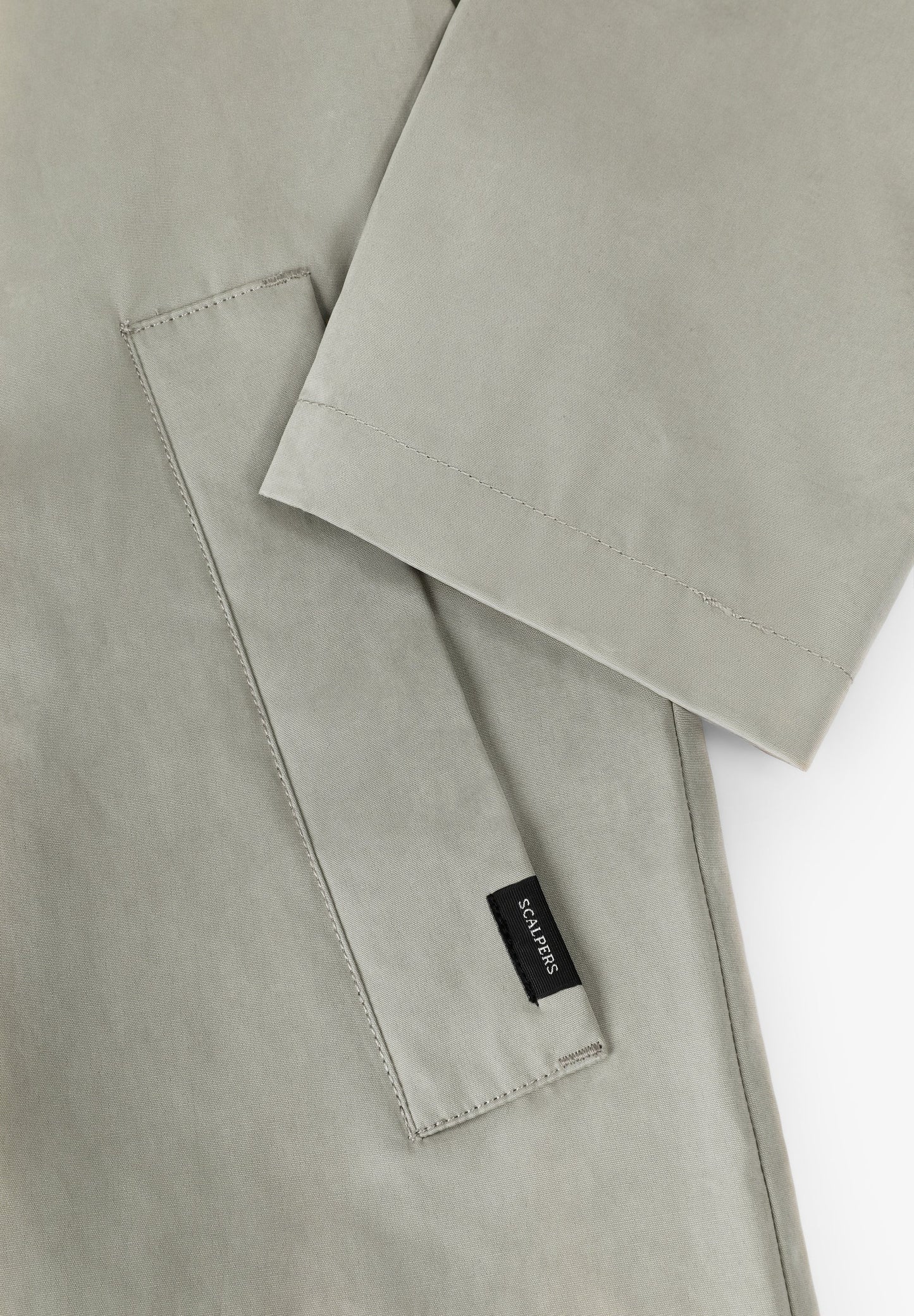 GABARDINA LIGERA PRINT CALAVERA