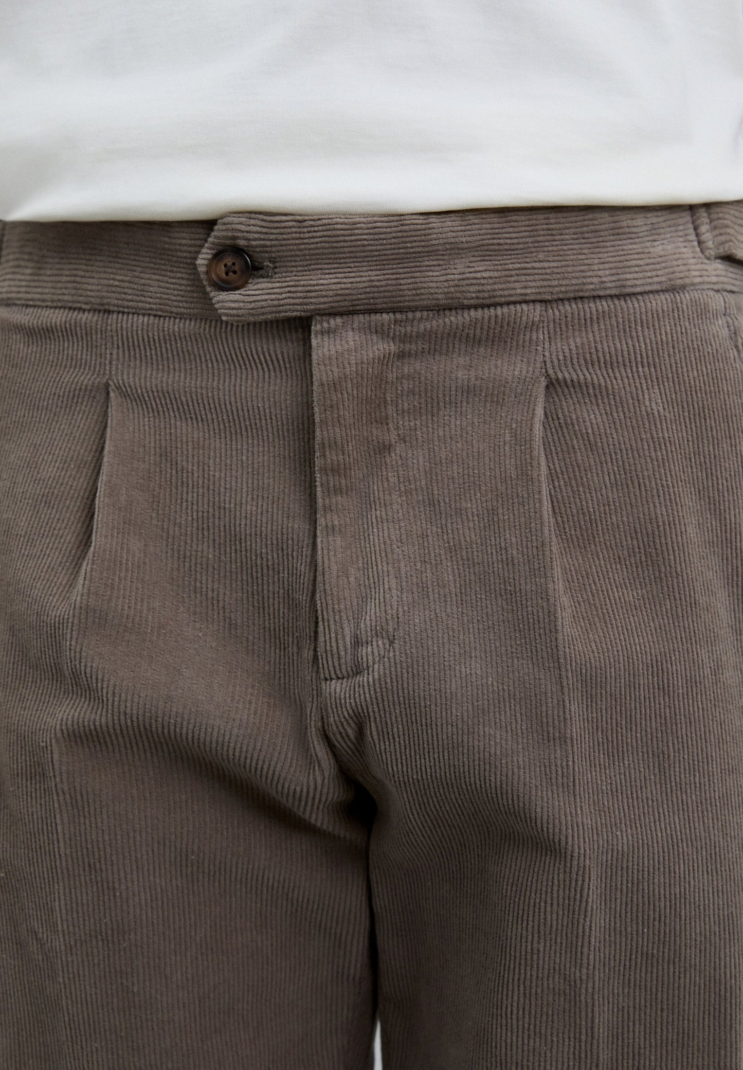 PANTALÓN PANA PINZAS SLIM FIT