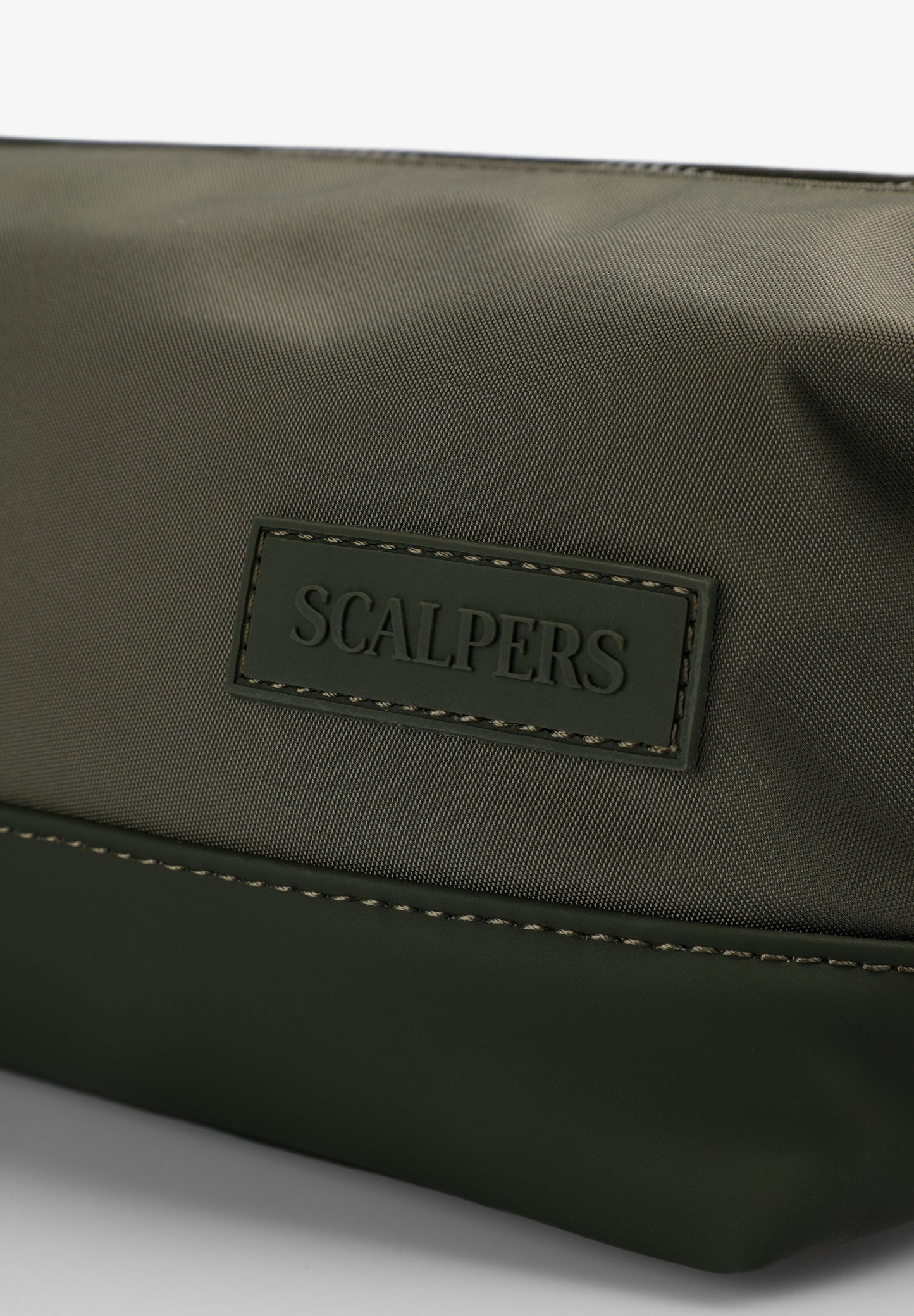 NECESER DE VIAJE ENGOMADO