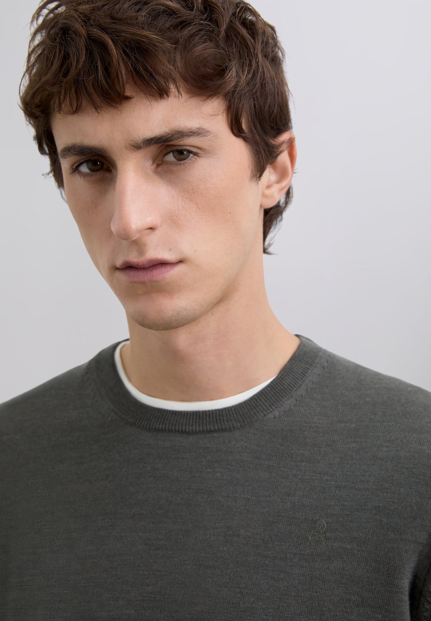 JERSEY BORDADO LANA MERINO