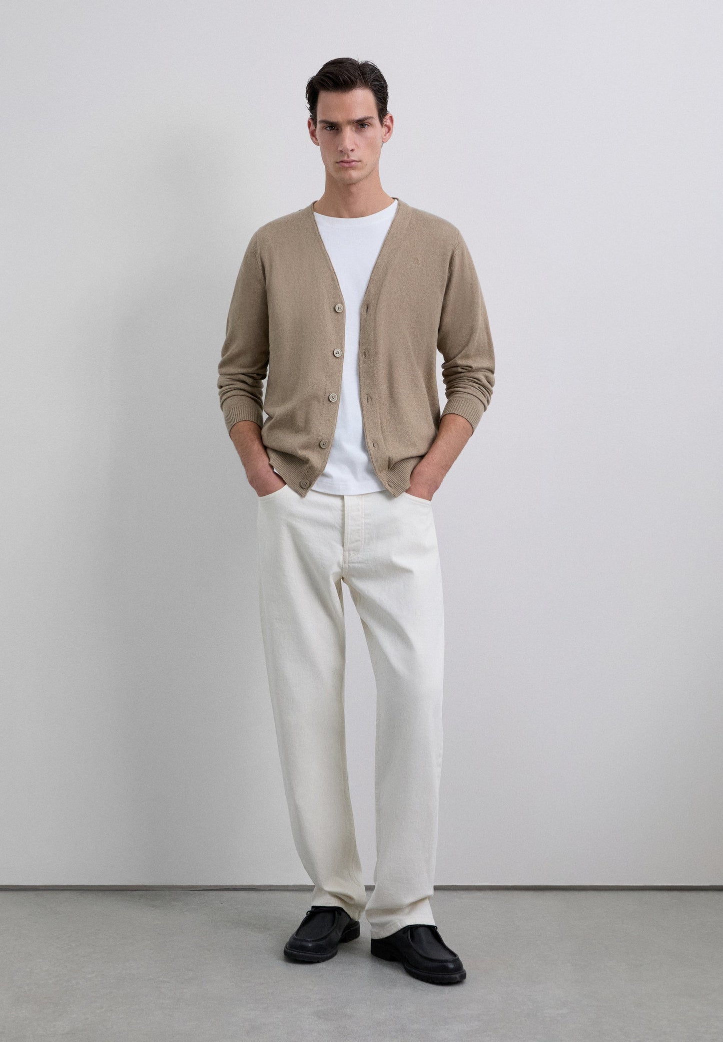 CÁRDIGAN CUELLO PICO ALGODÓN