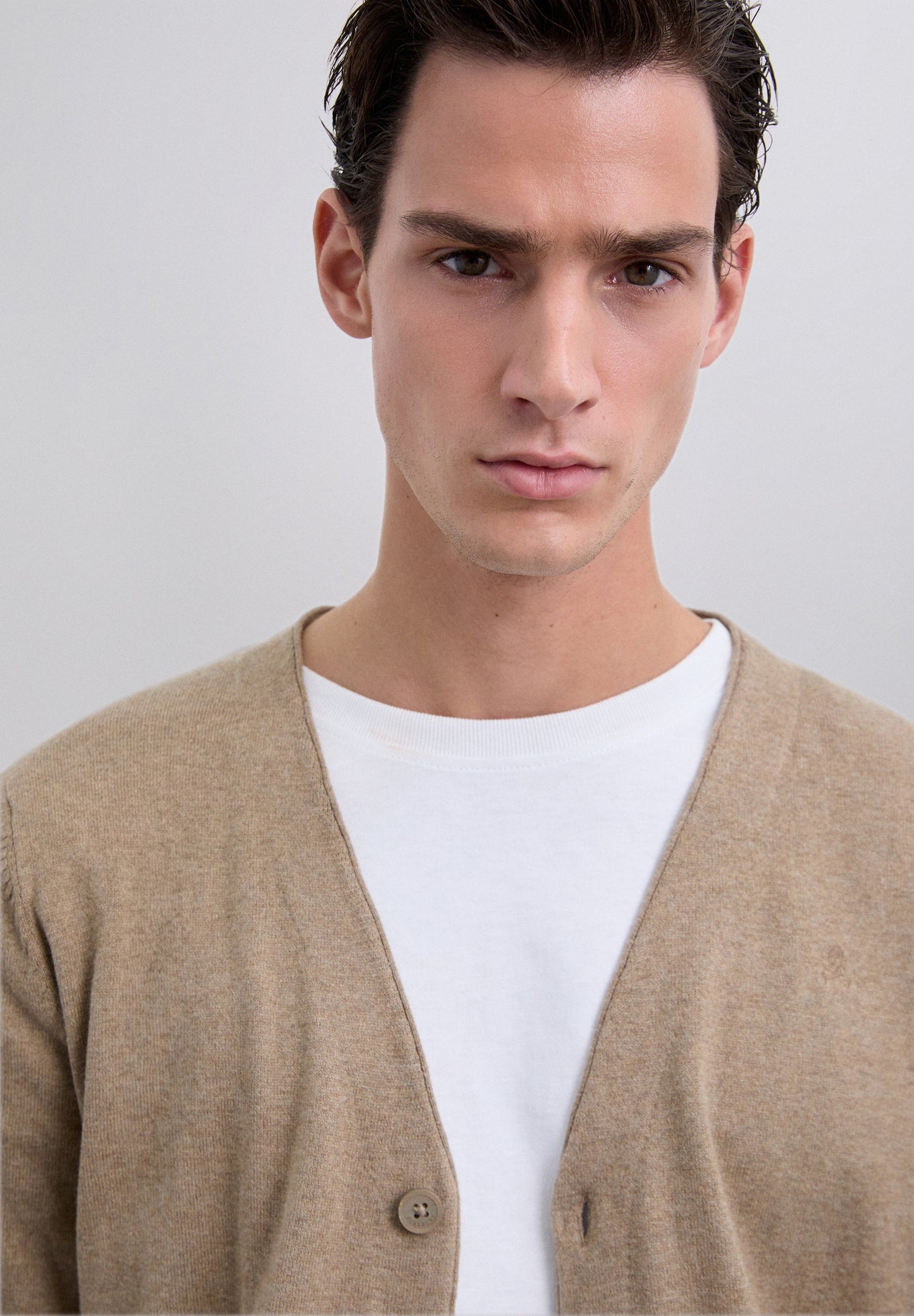 CÁRDIGAN CUELLO PICO ALGODÓN