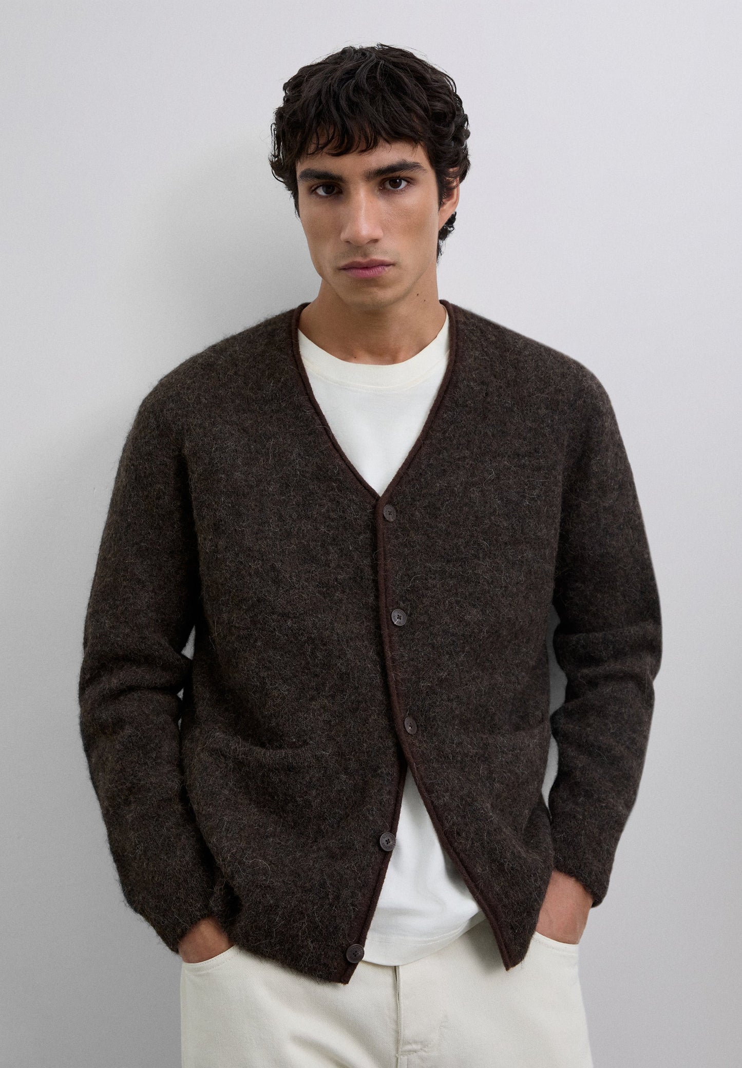 CARDIGAN CUELLO PICO ALPACA