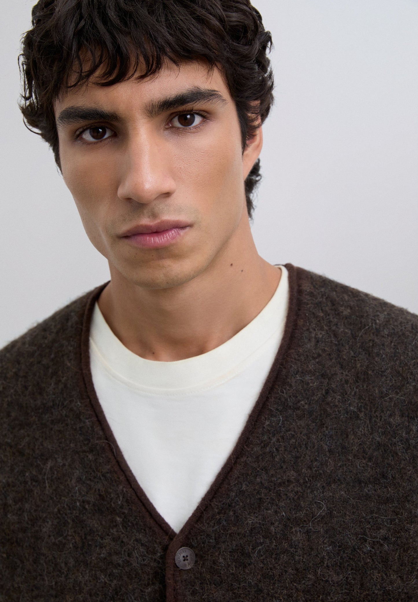 CARDIGAN CUELLO PICO ALPACA