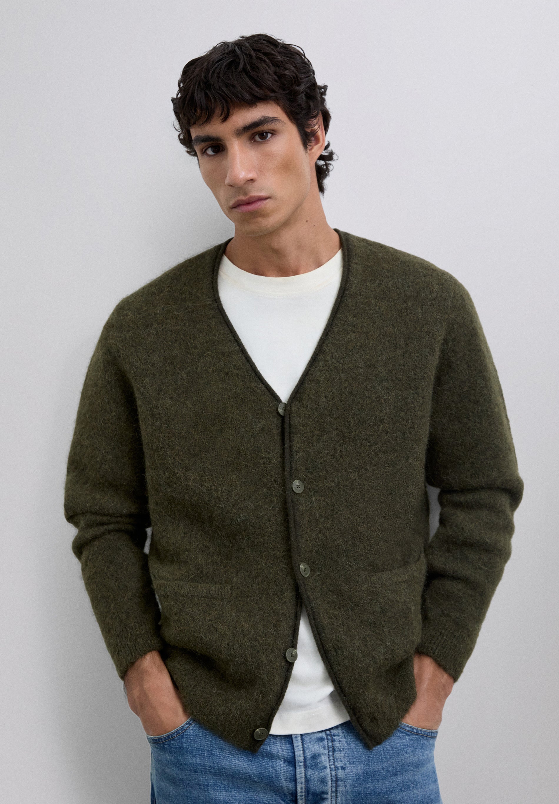 CARDIGAN CUELLO PICO ALPACA