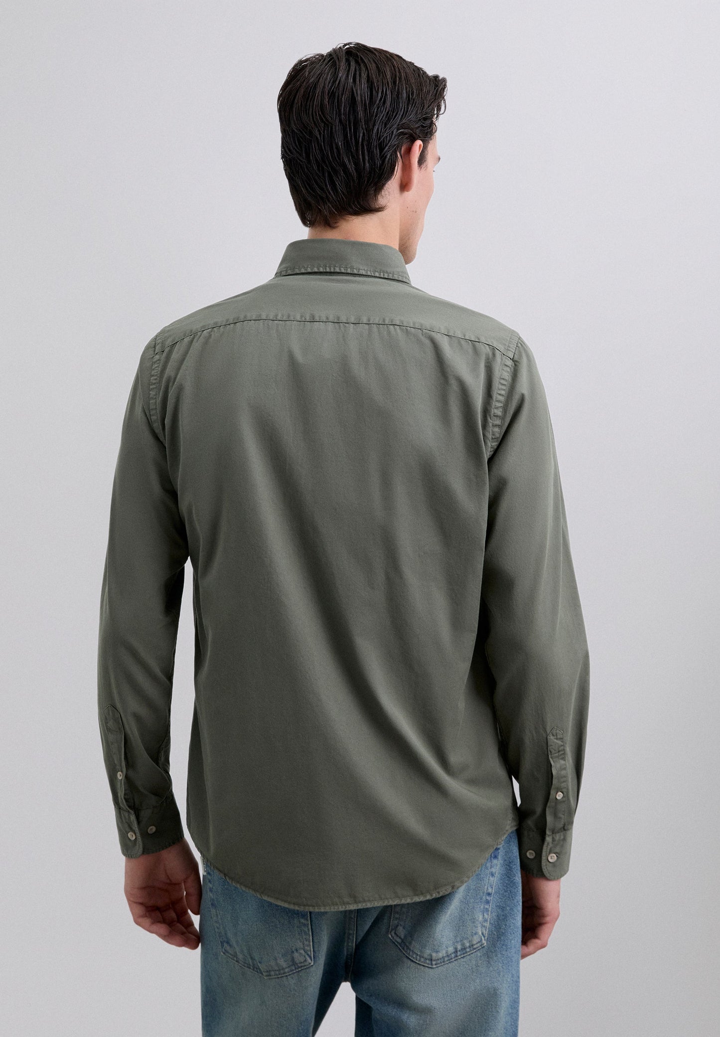 CAMISA REGULAR FIT BORDADA