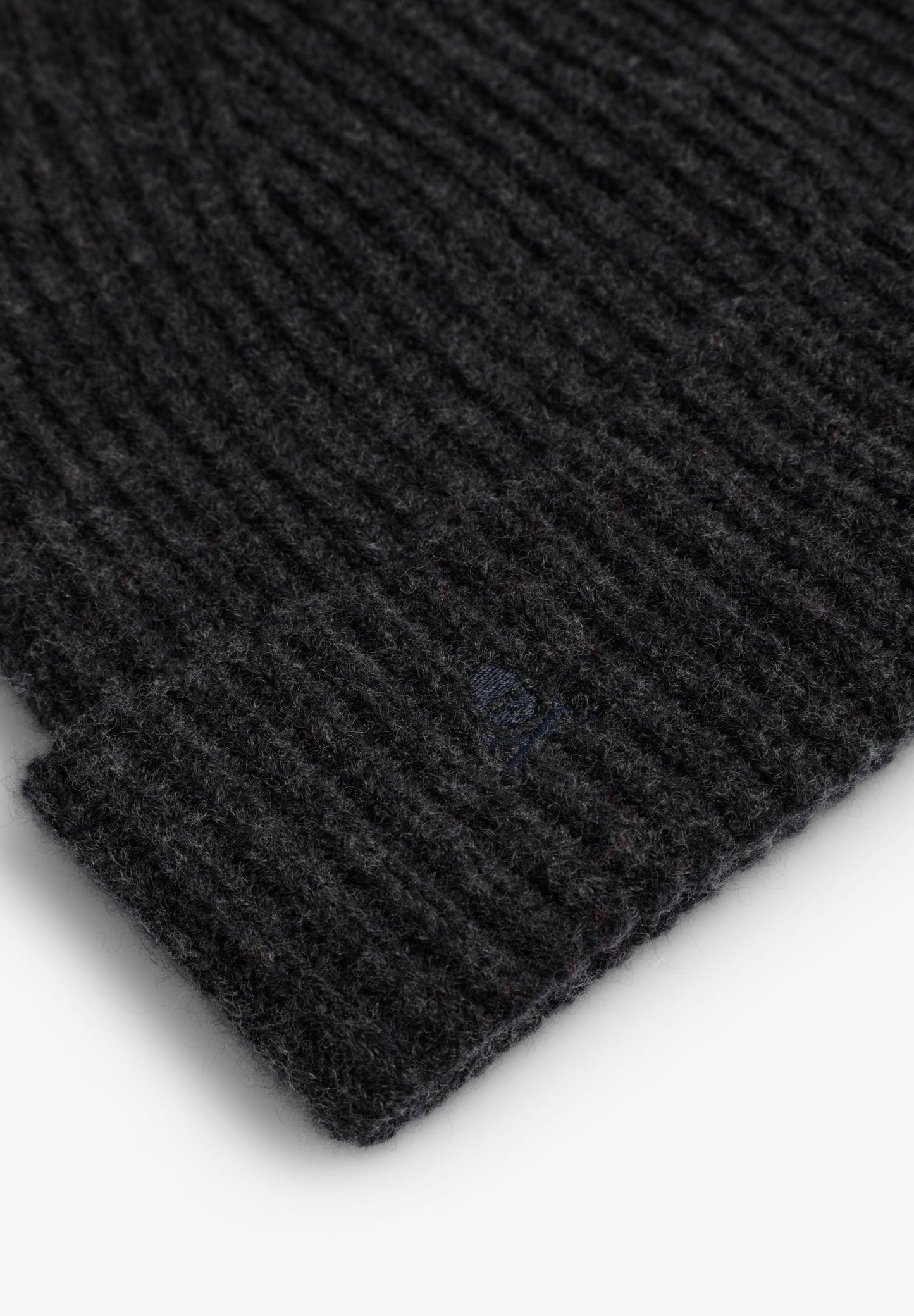 GORRO PUNTO MEZCLA LANA BORDADO