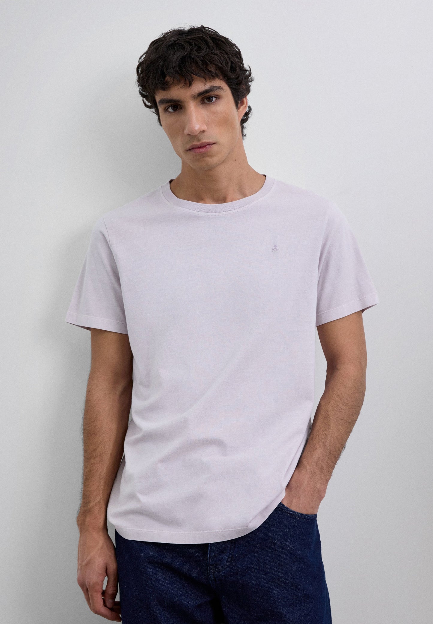 CAMISETA CALAVERA BORDADA TONO