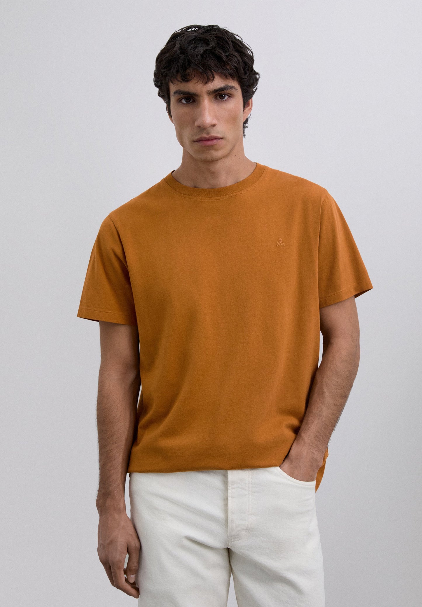 CAMISETA CALAVERA BORDADA