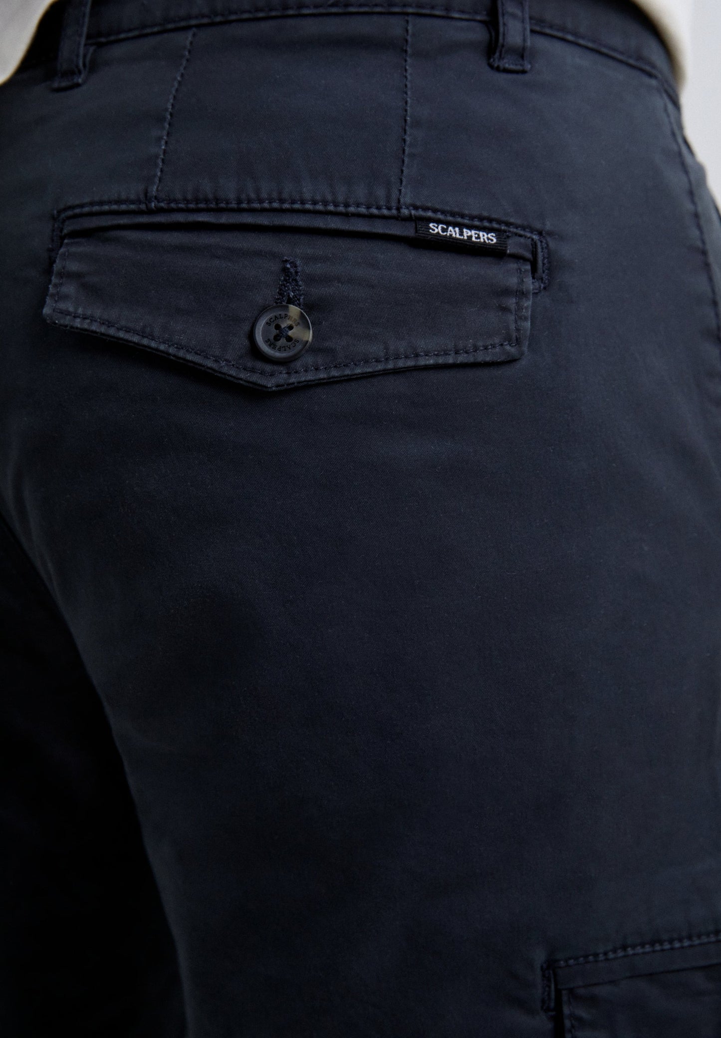 PANTALÓN CARGO SLIM FIT