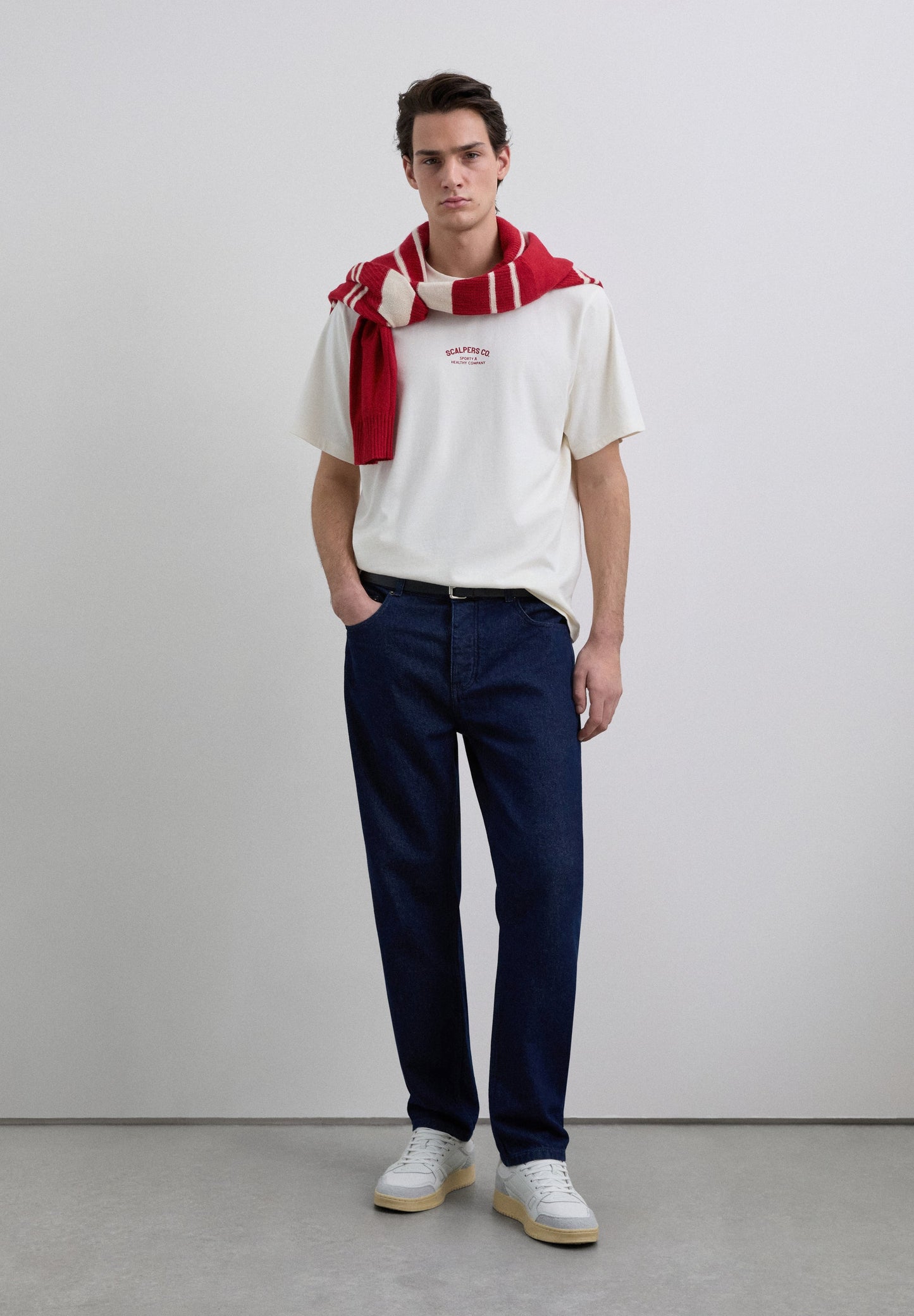 CAMISETA PRINT LOGO CONTRASTE