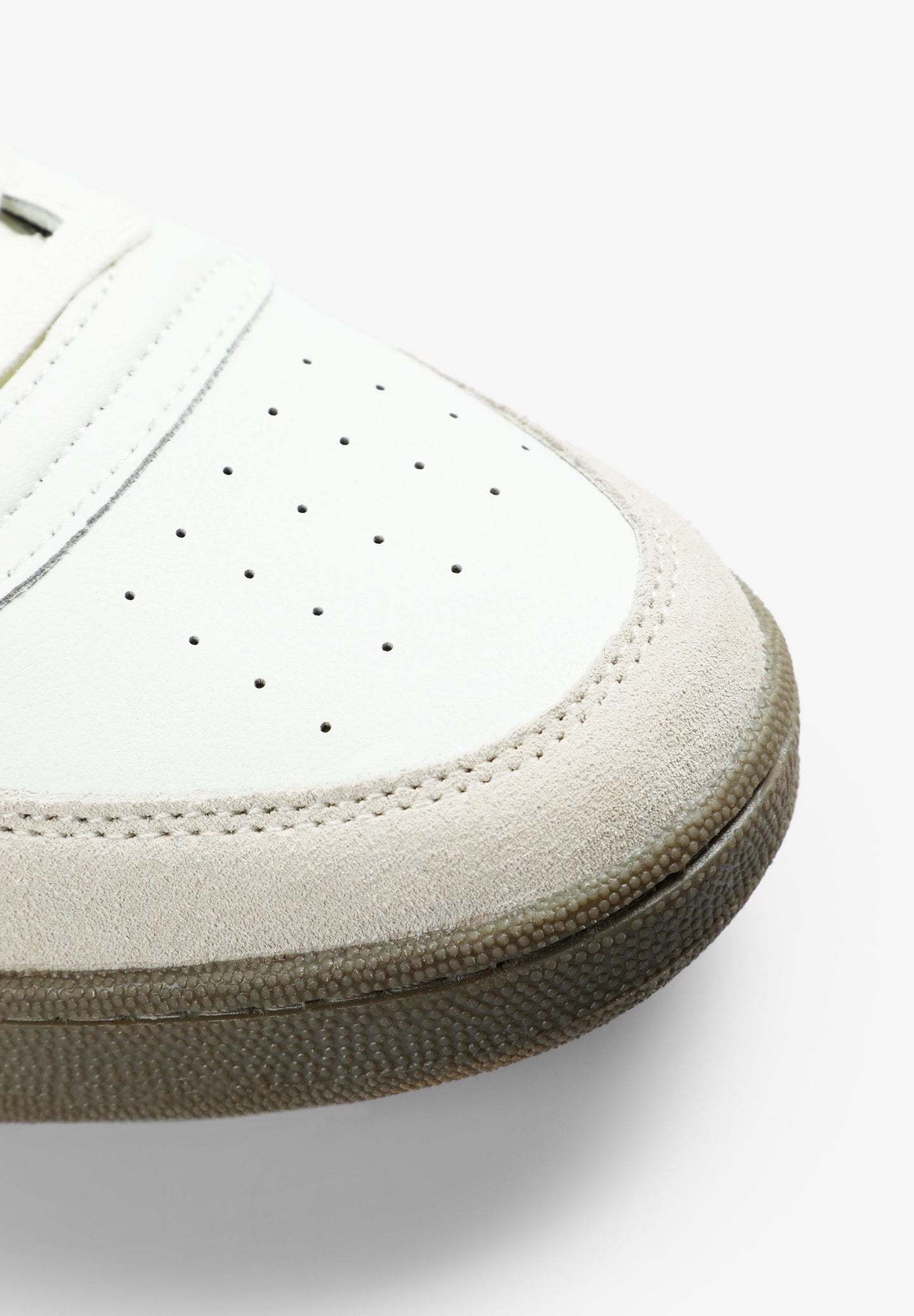 SNEAKERS CALAVERA PIEL