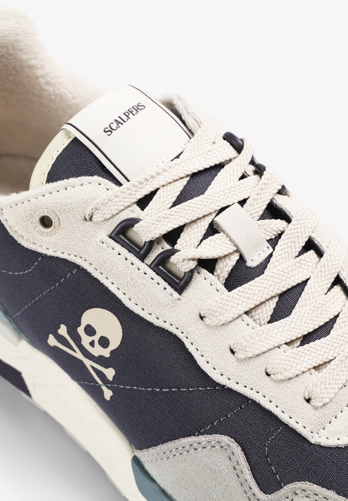 SNEAKERS CALAVERA LATERAL