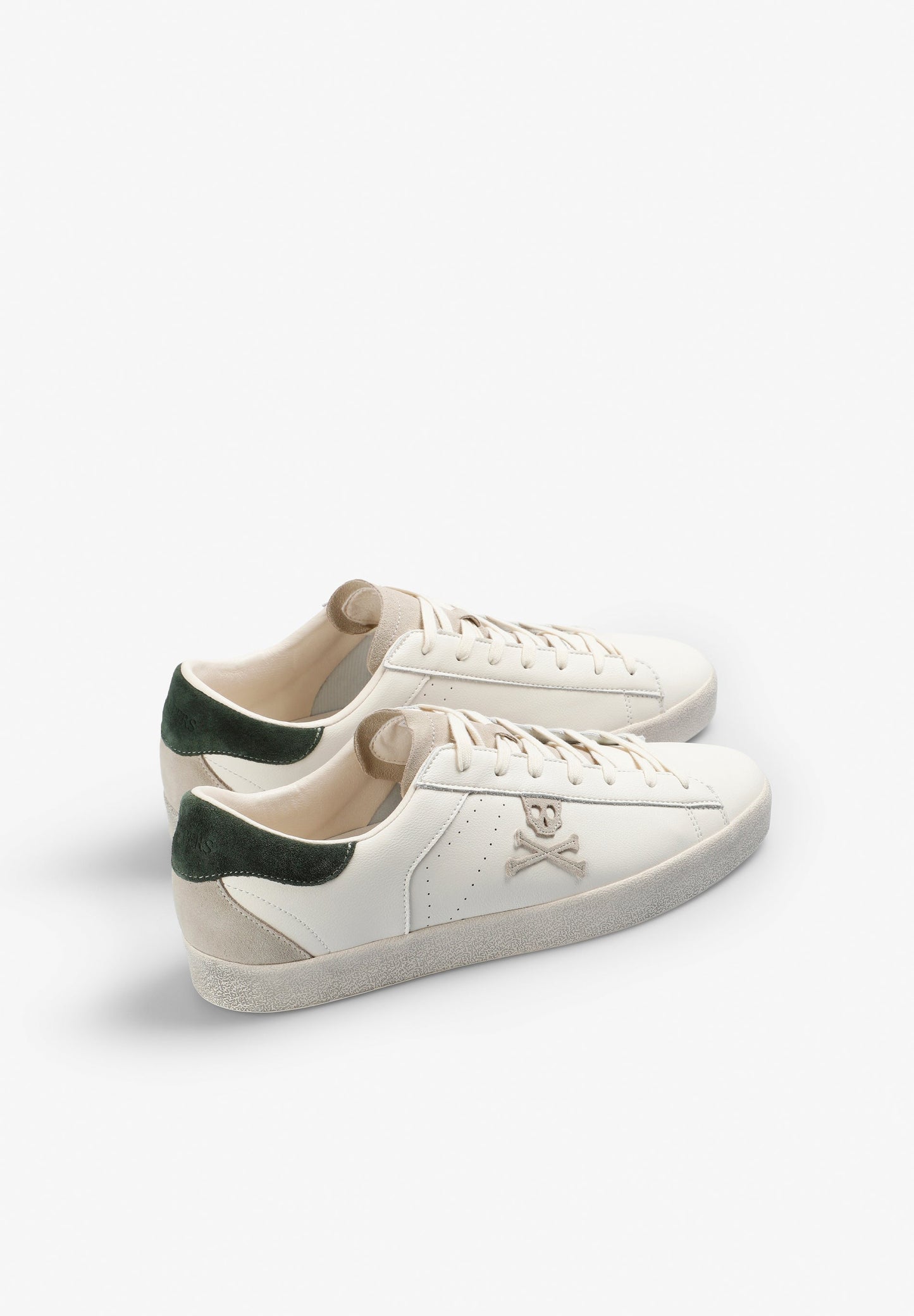 SNEAKERS CALAVERA SUELA CASCO