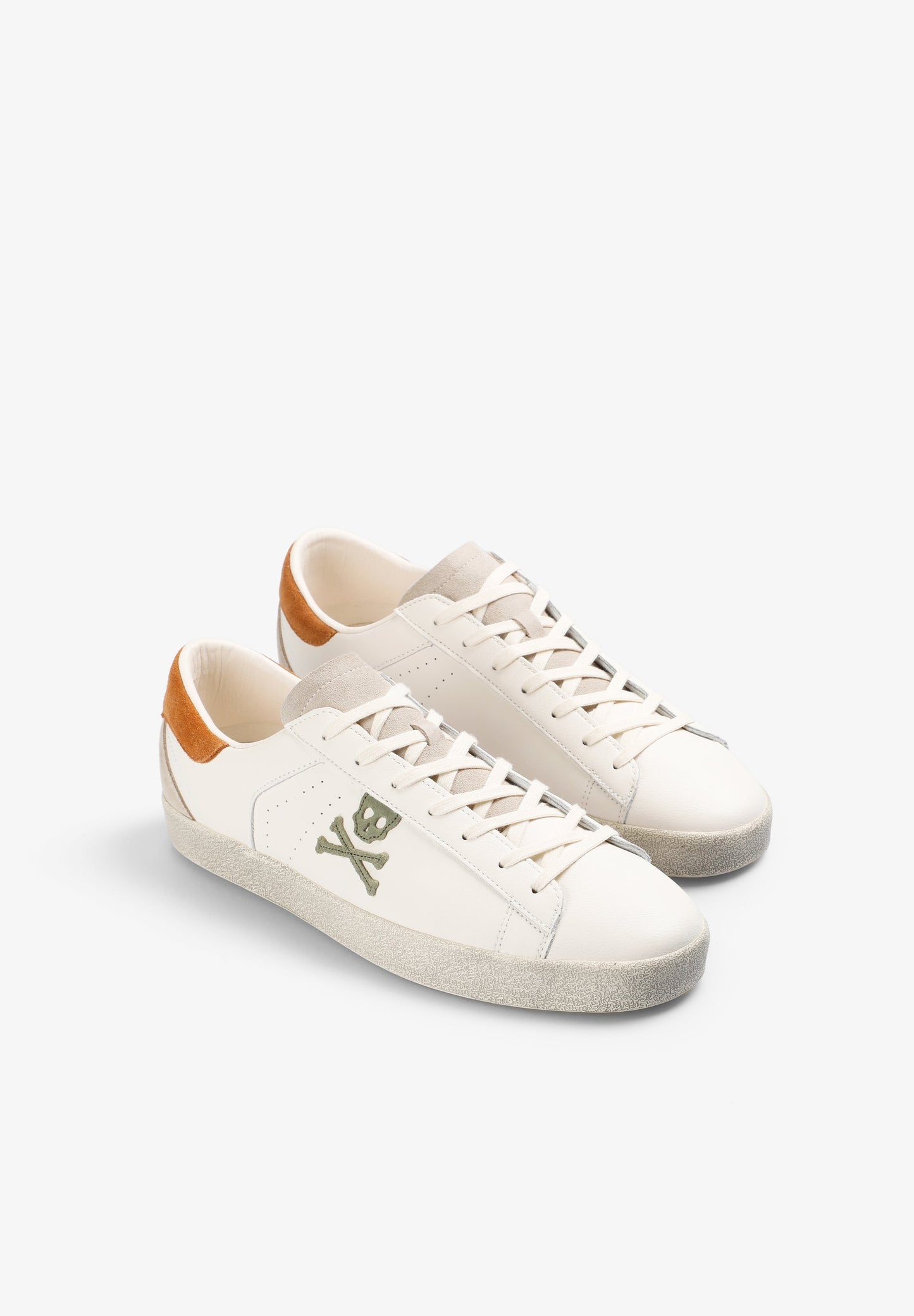 SNEAKERS CALAVERA PIEL