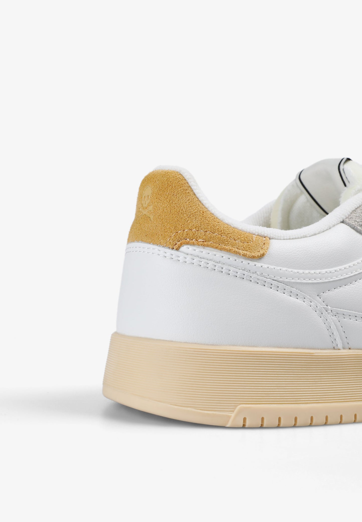 SNEAKERS CALAVERA PIEL